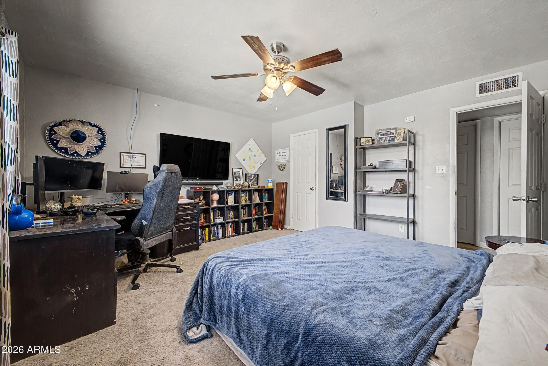KNOELL NORTH 8 - Residential