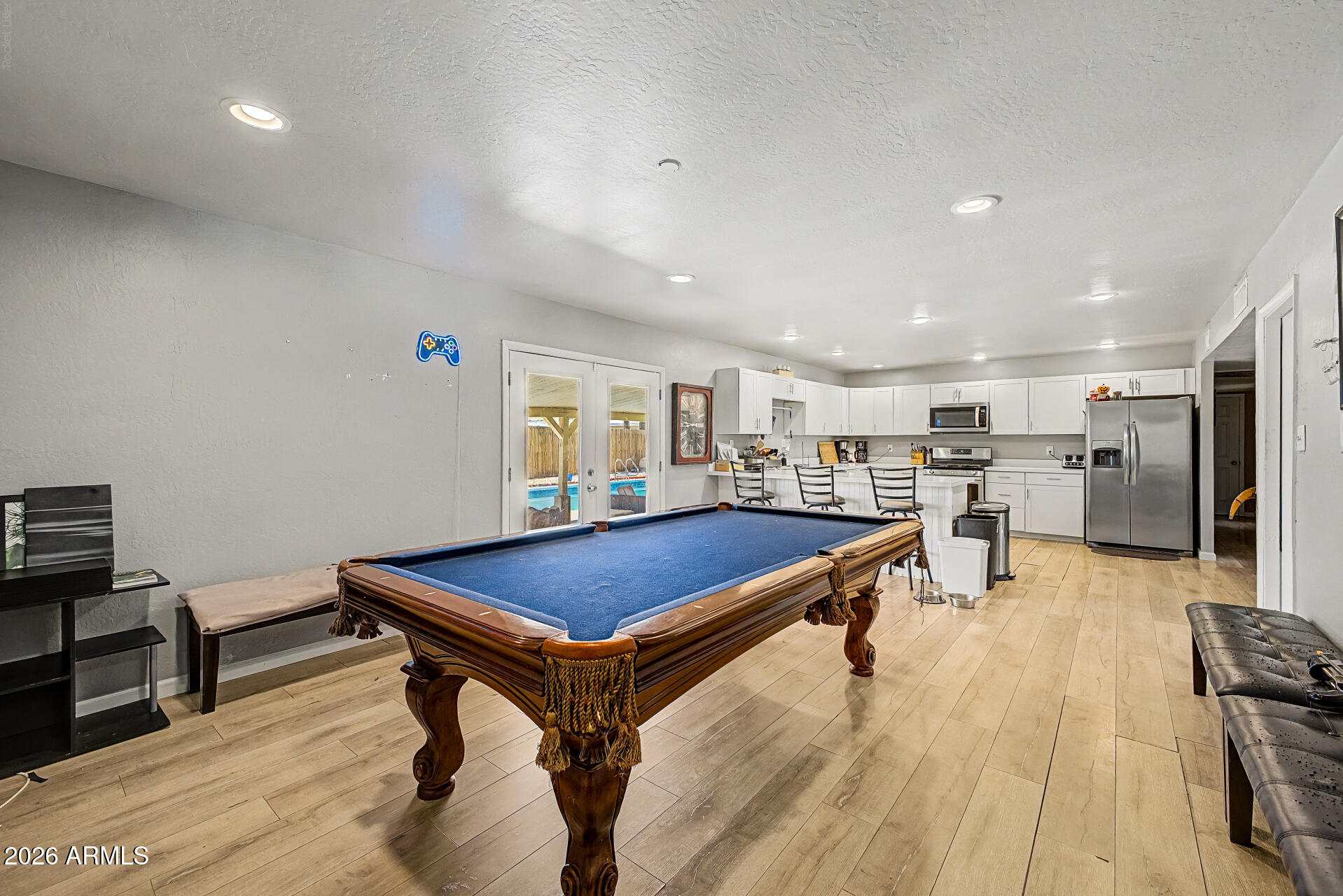 KNOELL NORTH 8 - Residential