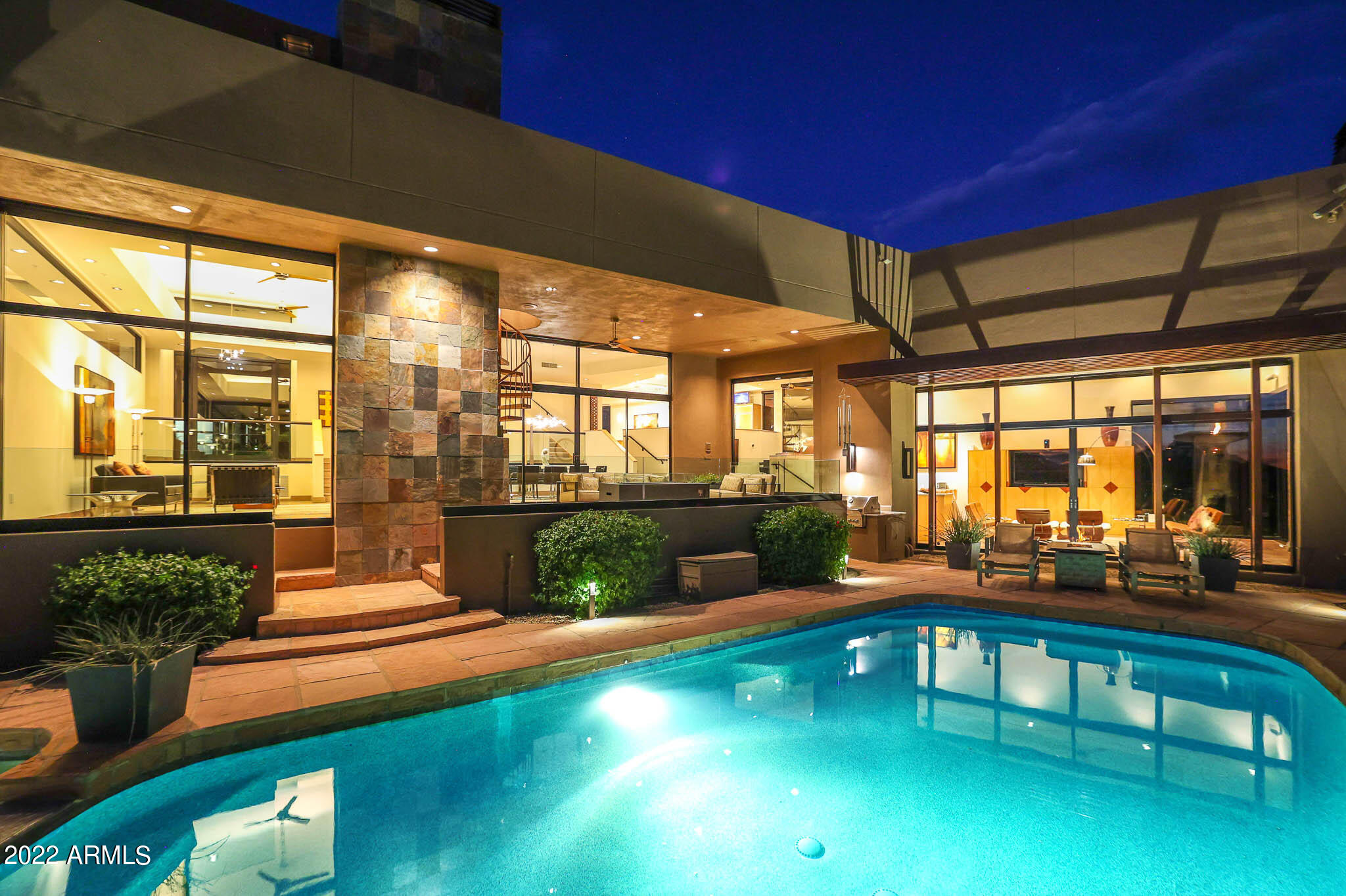 GOLDIE BROWN PINNACLE PEAK RANCH - Residential