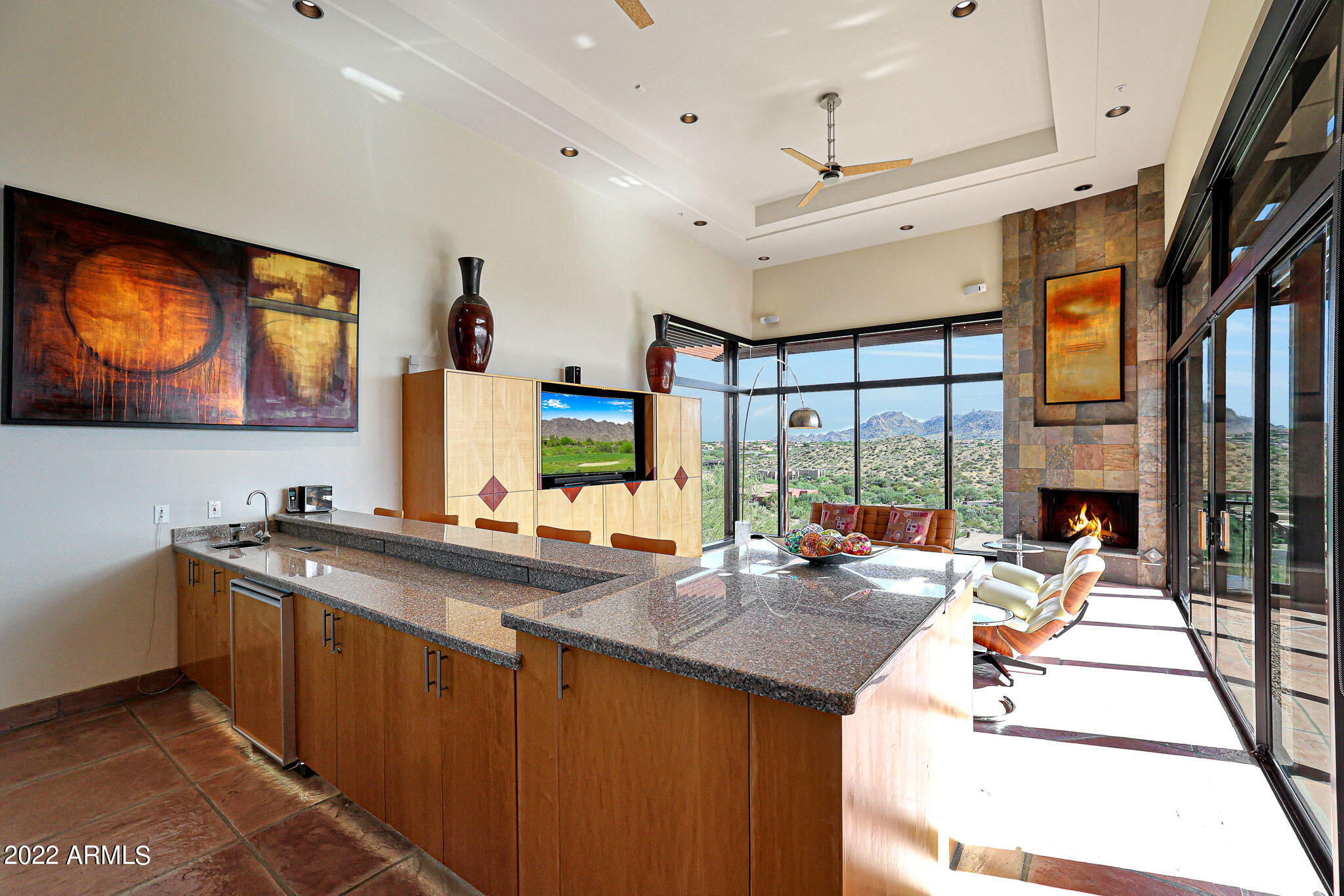 GOLDIE BROWN PINNACLE PEAK RANCH - Residential