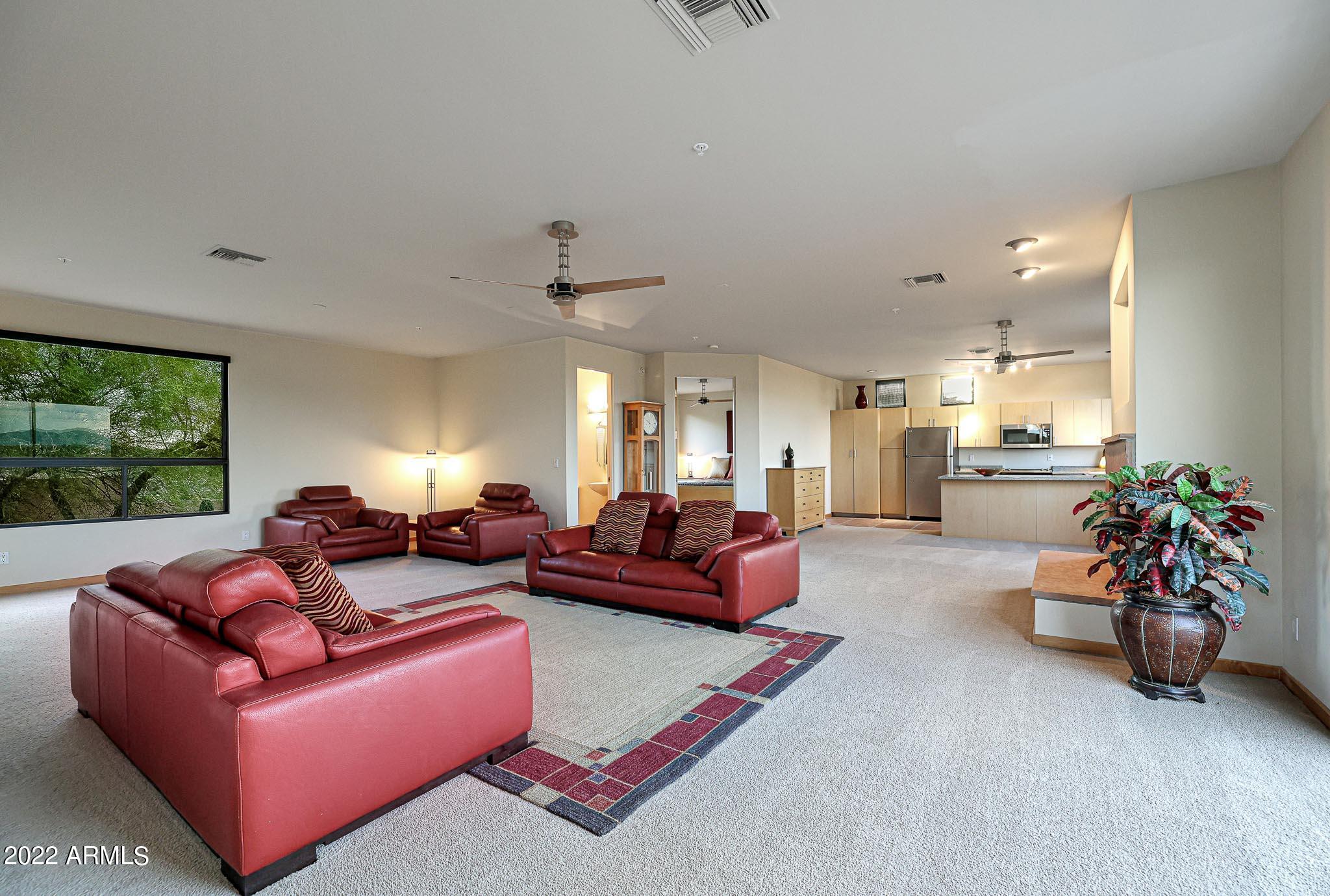 GOLDIE BROWN PINNACLE PEAK RANCH - Residential
