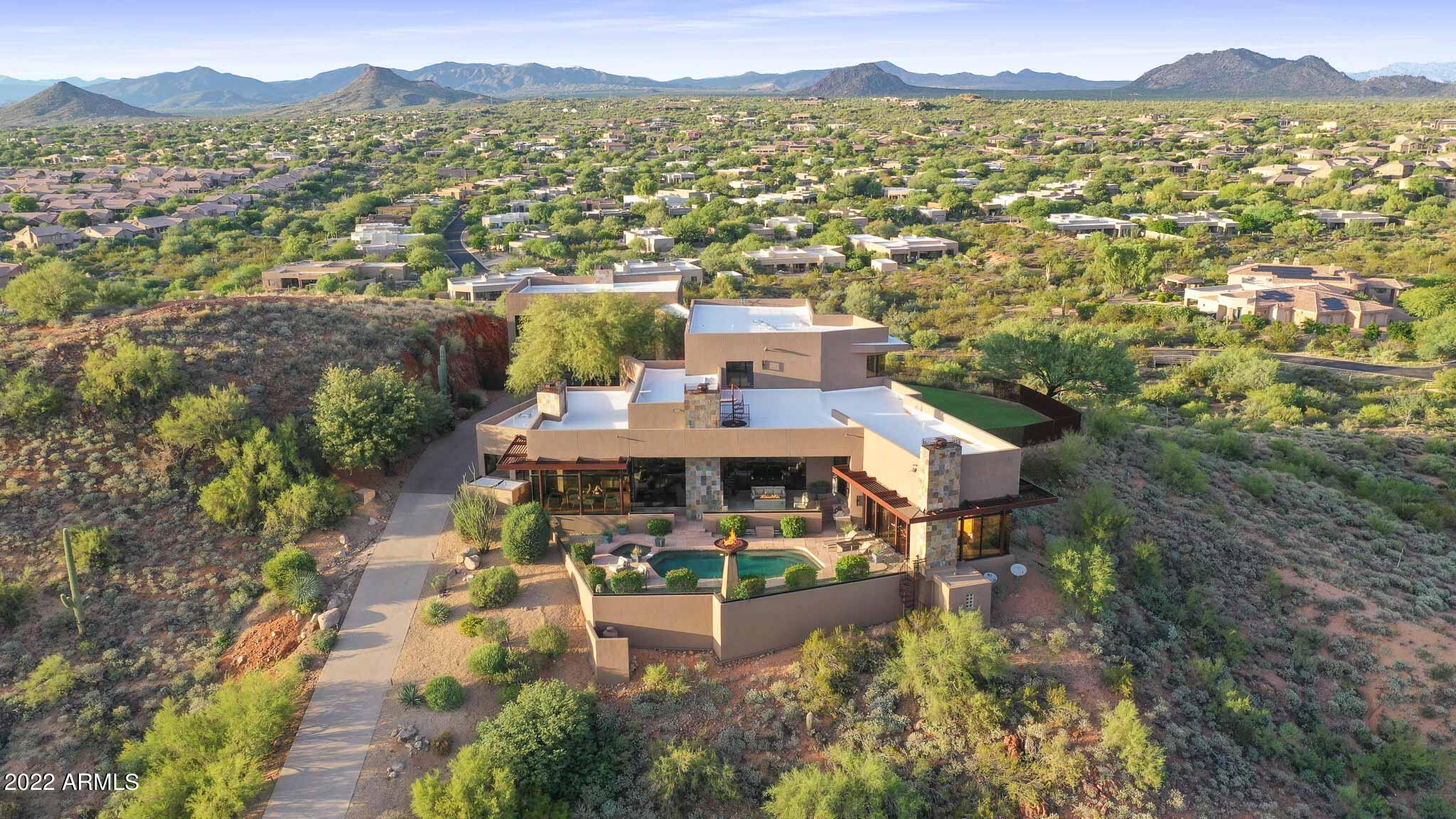 GOLDIE BROWN PINNACLE PEAK RANCH - Residential