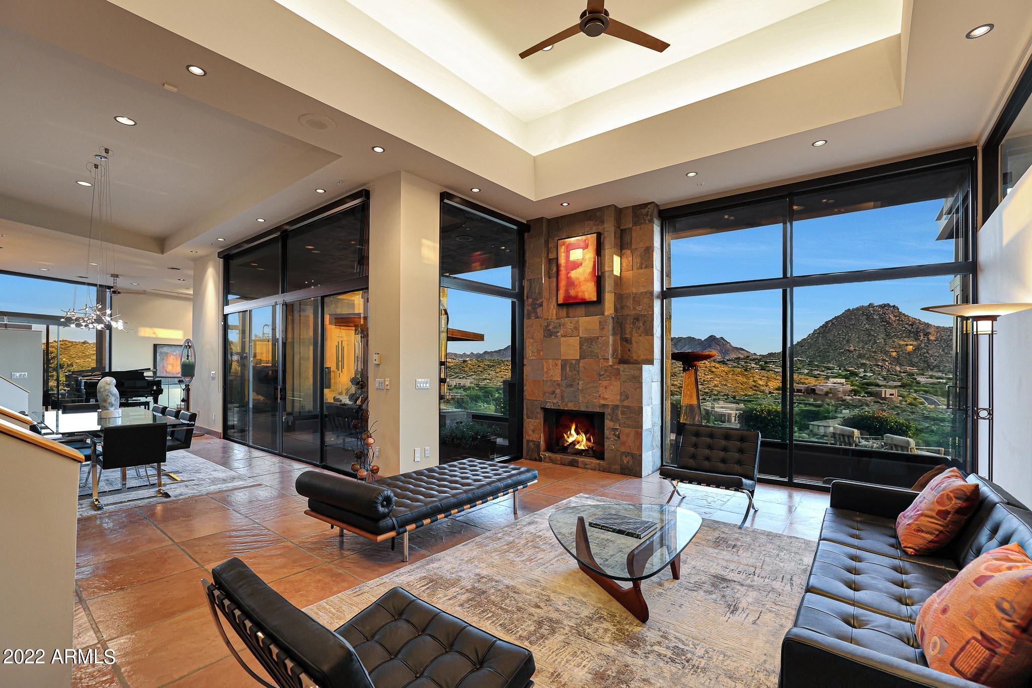GOLDIE BROWN PINNACLE PEAK RANCH - Residential