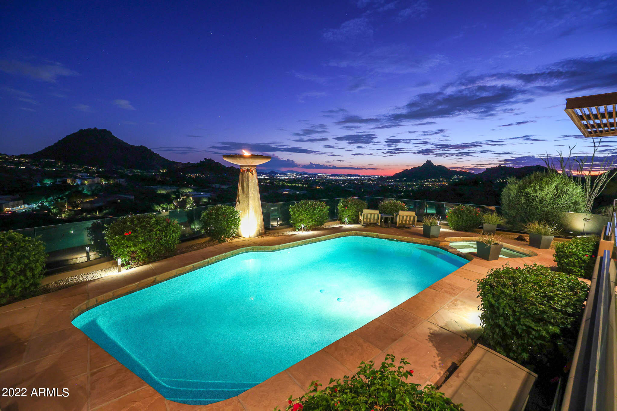 GOLDIE BROWN PINNACLE PEAK RANCH - Residential