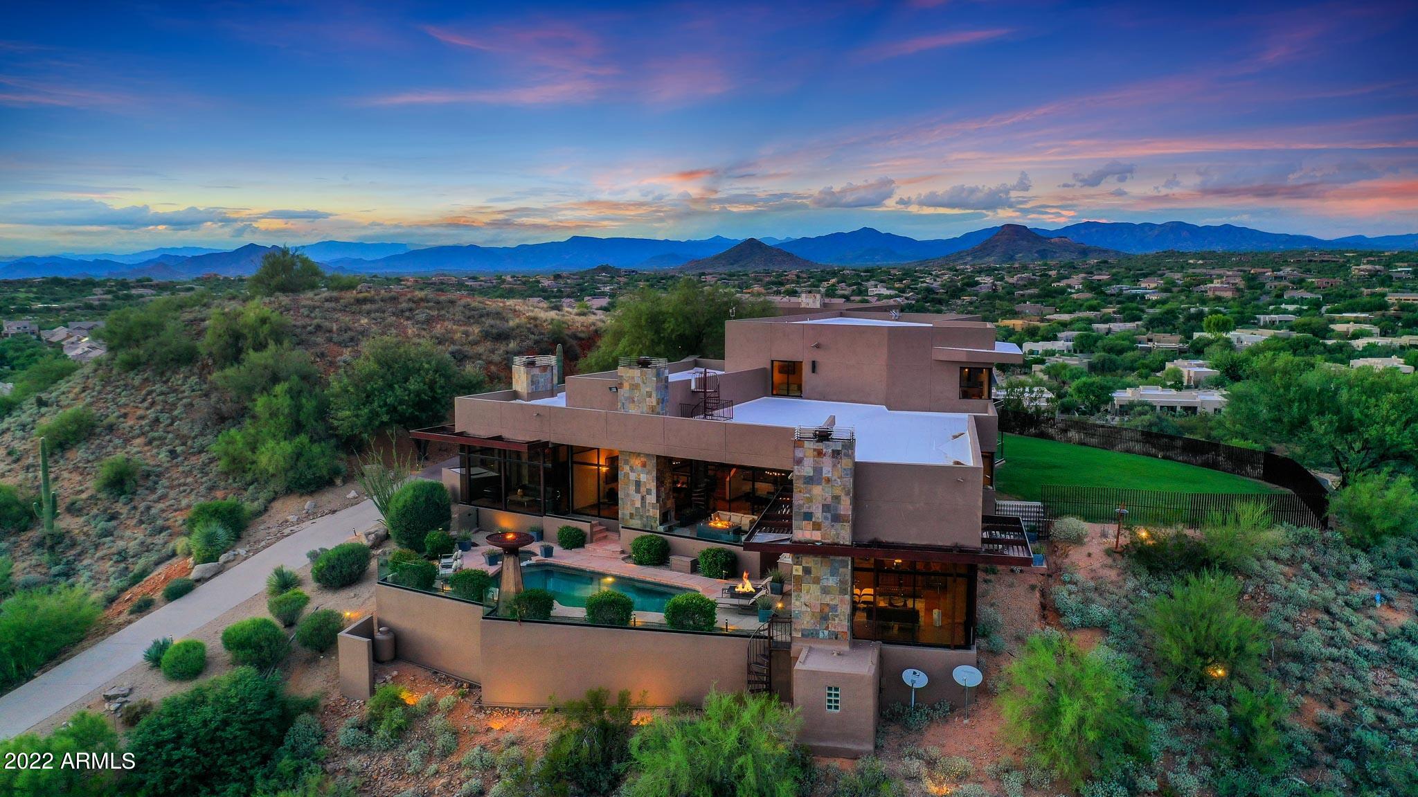 GOLDIE BROWN PINNACLE PEAK RANCH - Residential