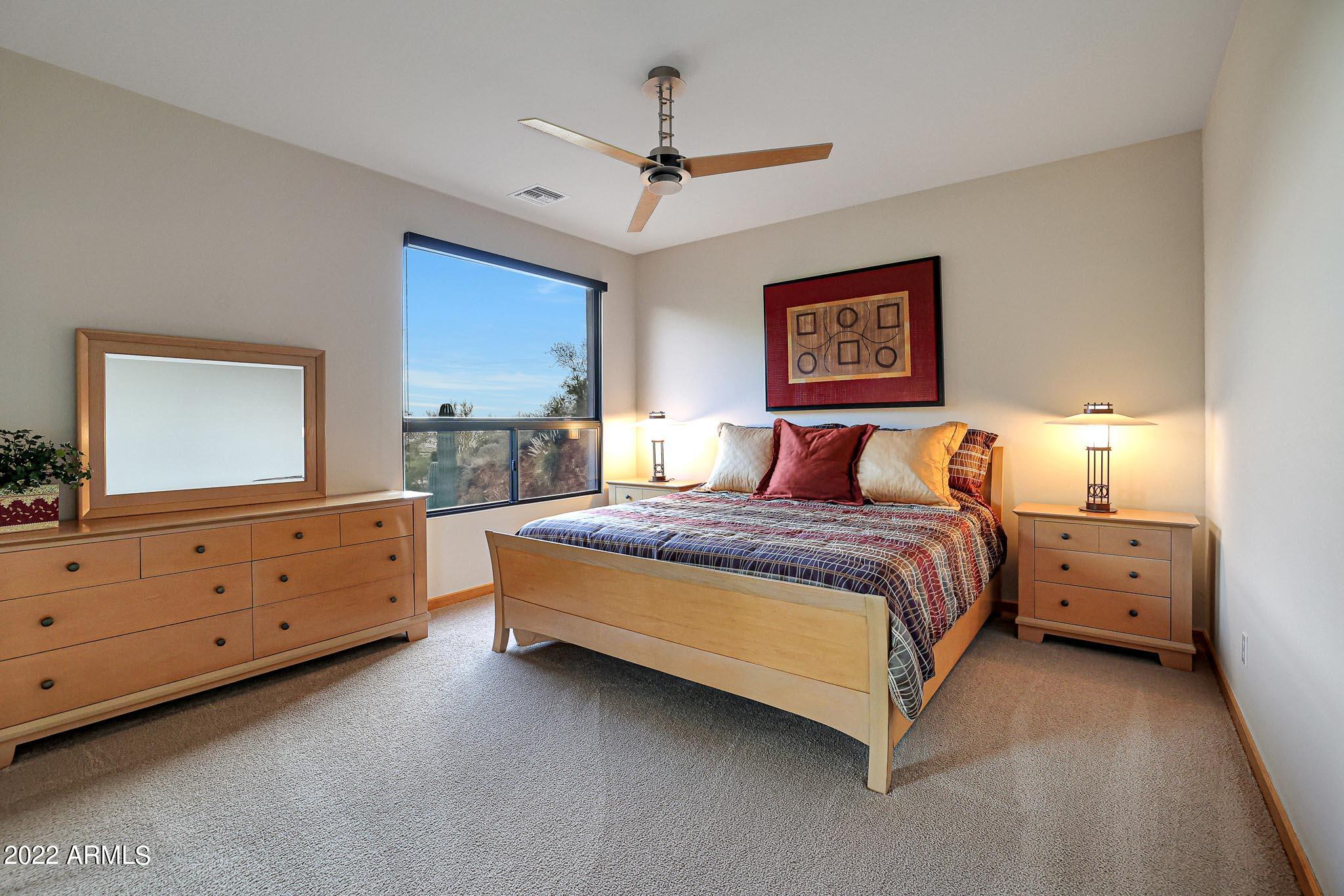 GOLDIE BROWN PINNACLE PEAK RANCH - Residential
