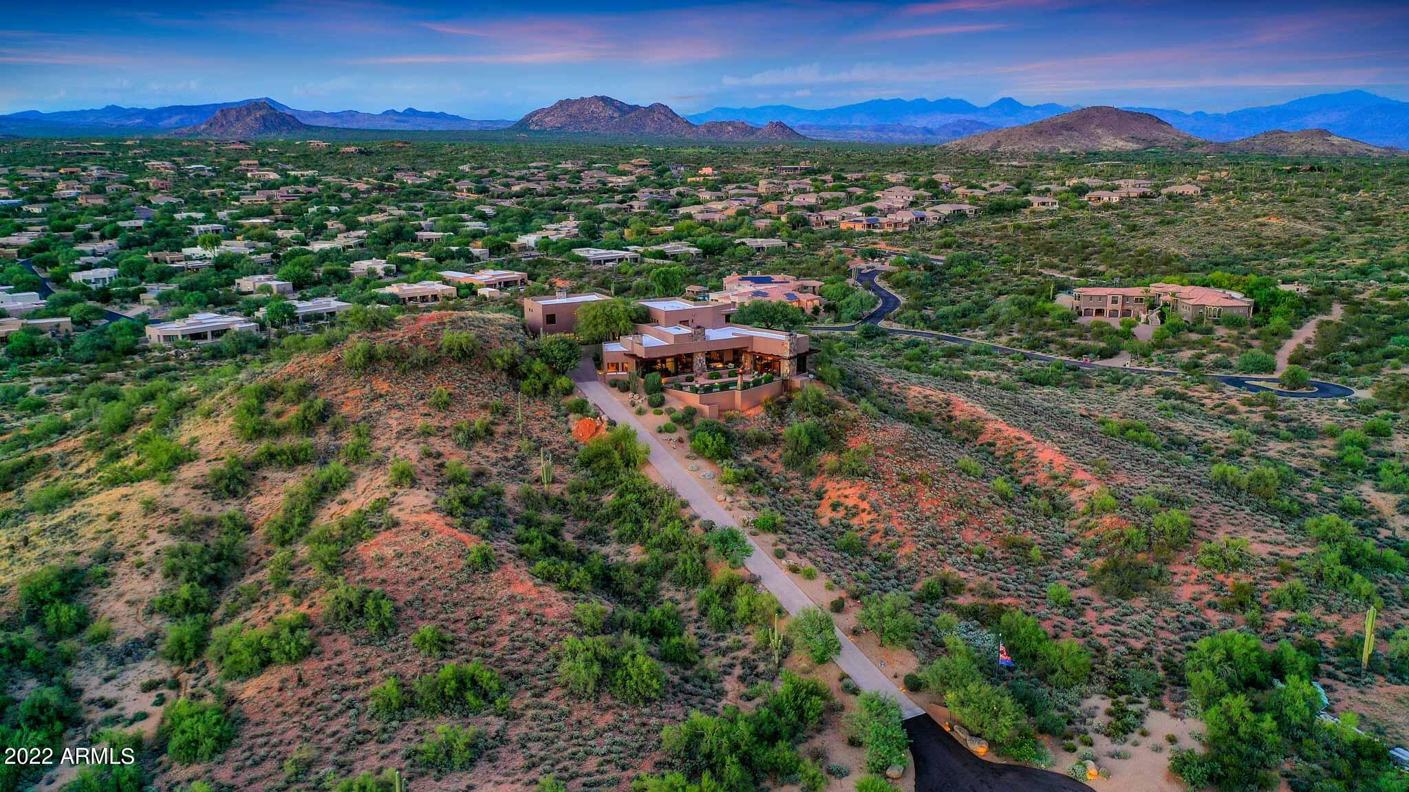GOLDIE BROWN PINNACLE PEAK RANCH - Residential