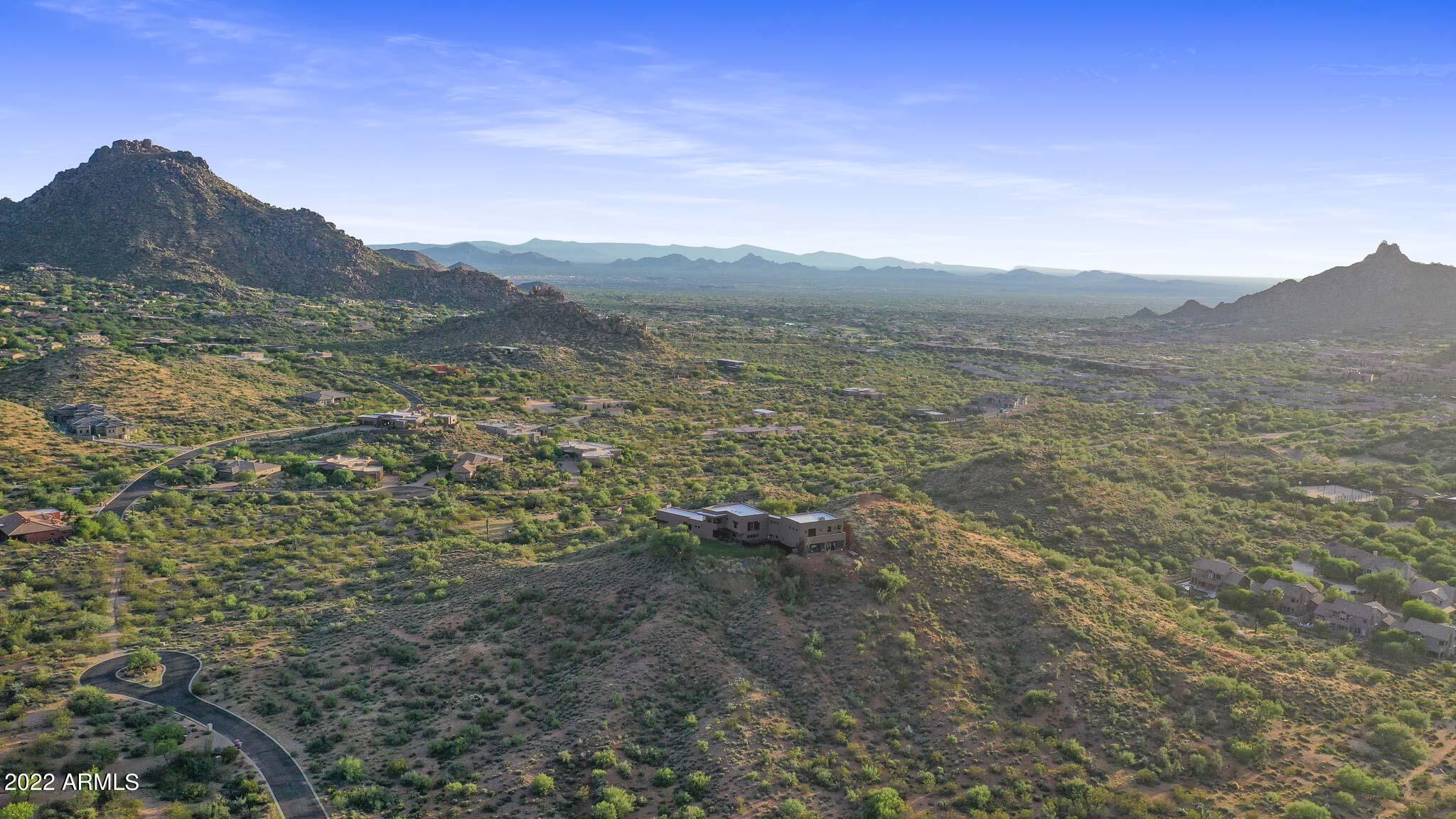 GOLDIE BROWN PINNACLE PEAK RANCH - Residential