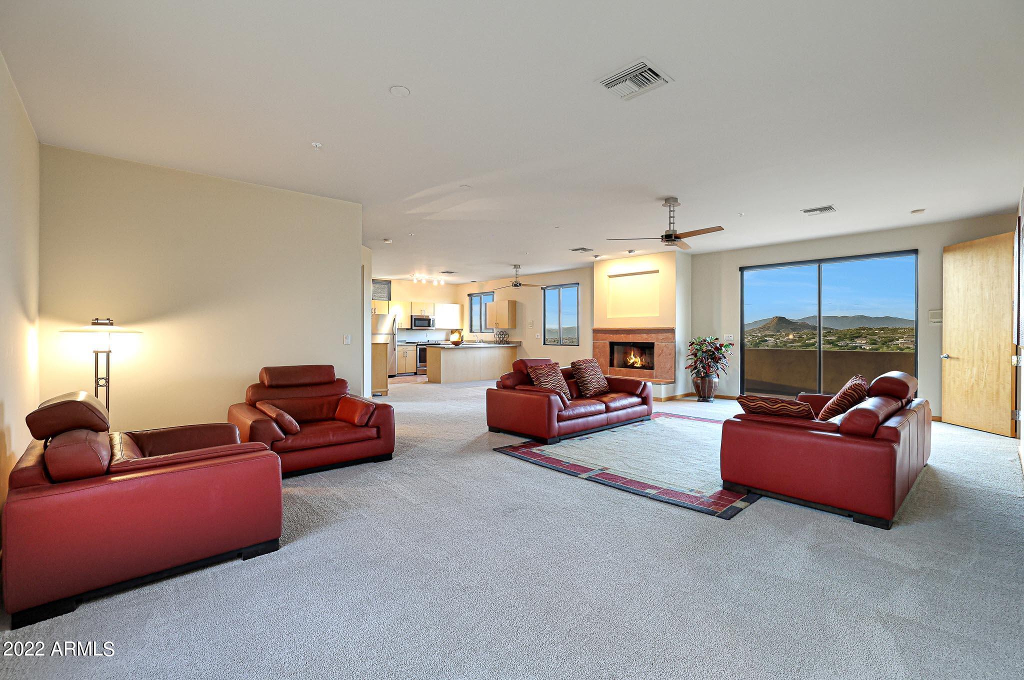 GOLDIE BROWN PINNACLE PEAK RANCH - Residential