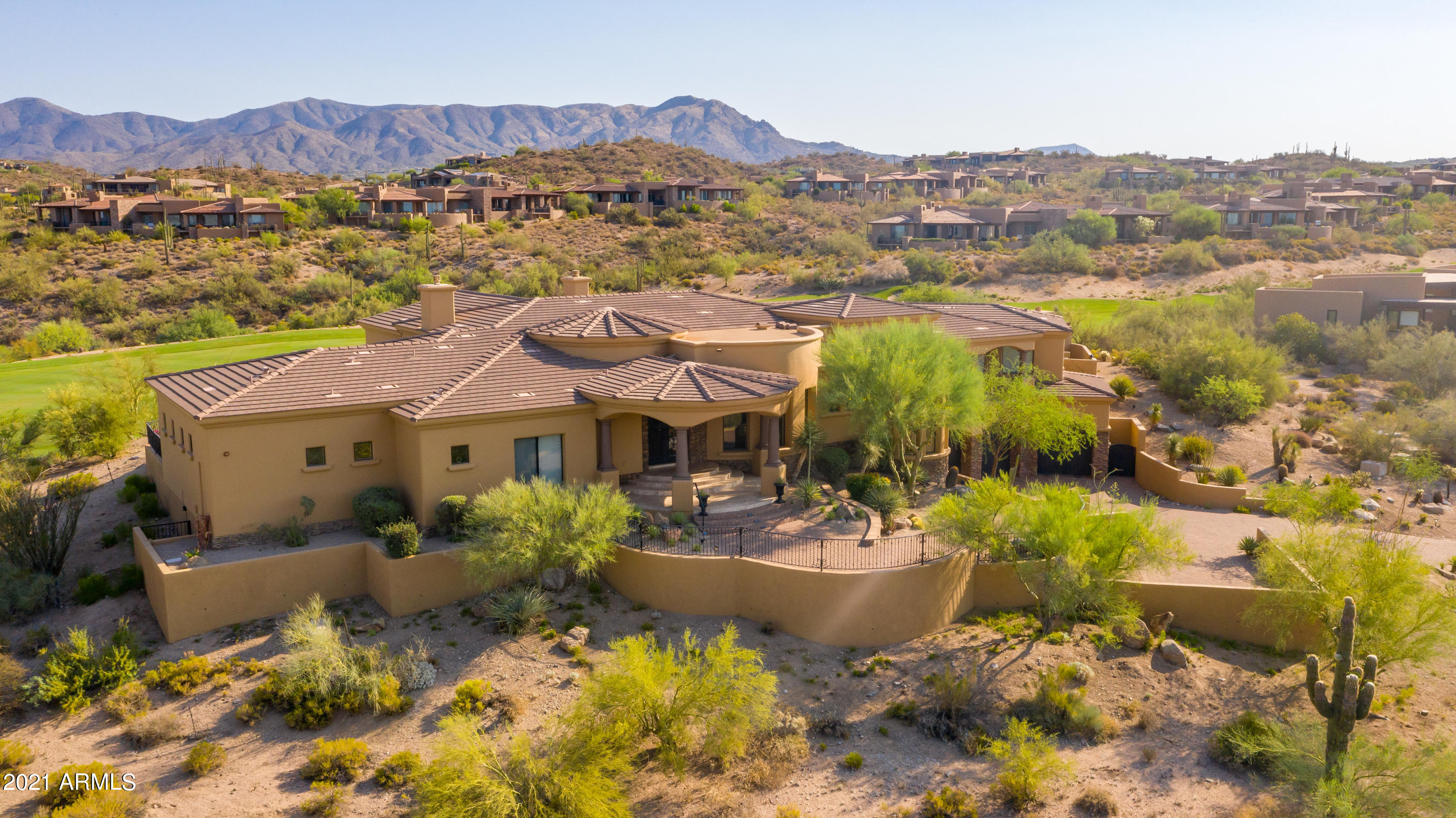 DESERT MOUNTAIN - Residential