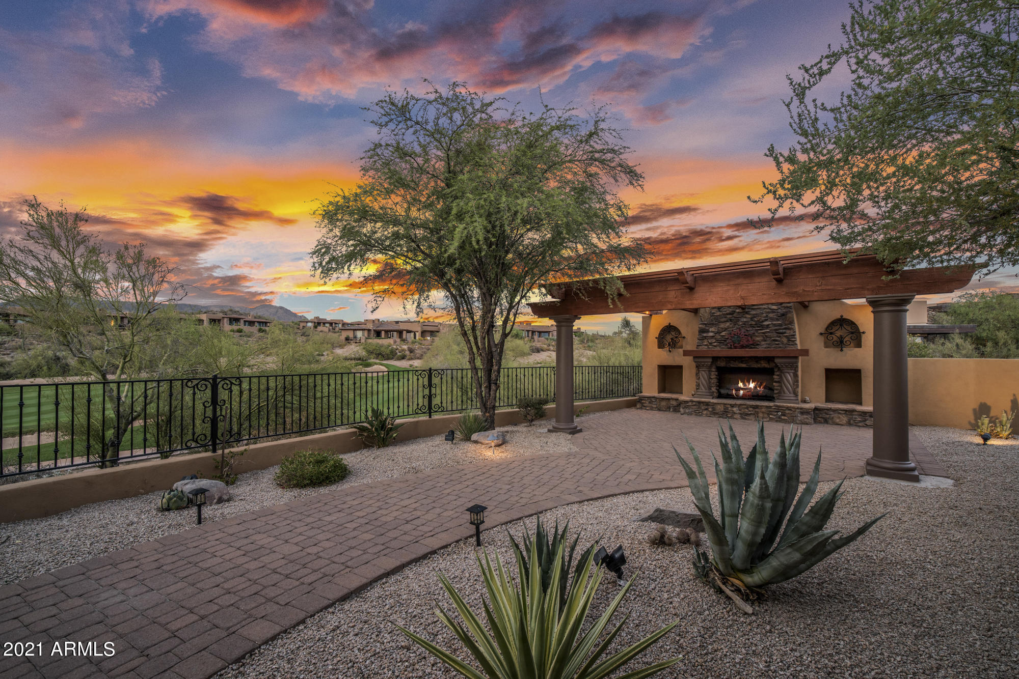 DESERT MOUNTAIN - Residential