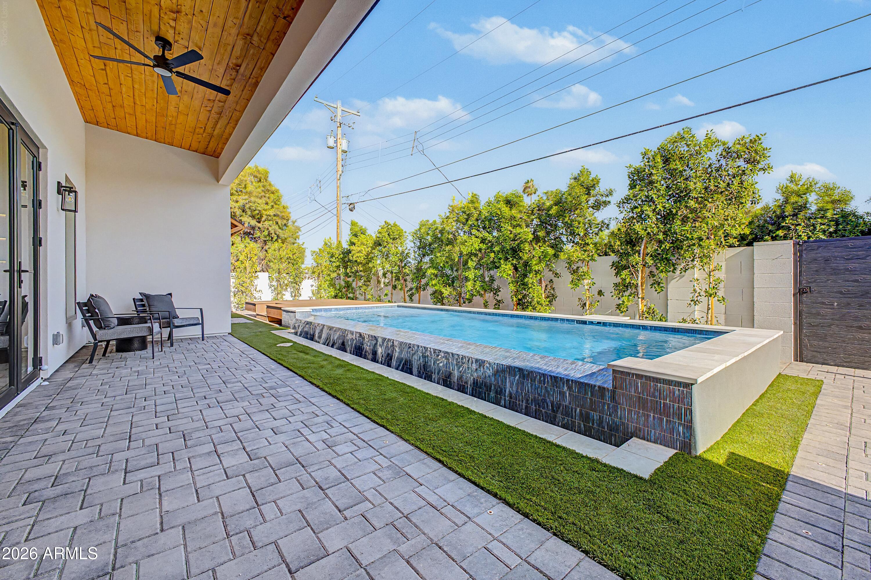 SHERWOOD VISTA - Residential