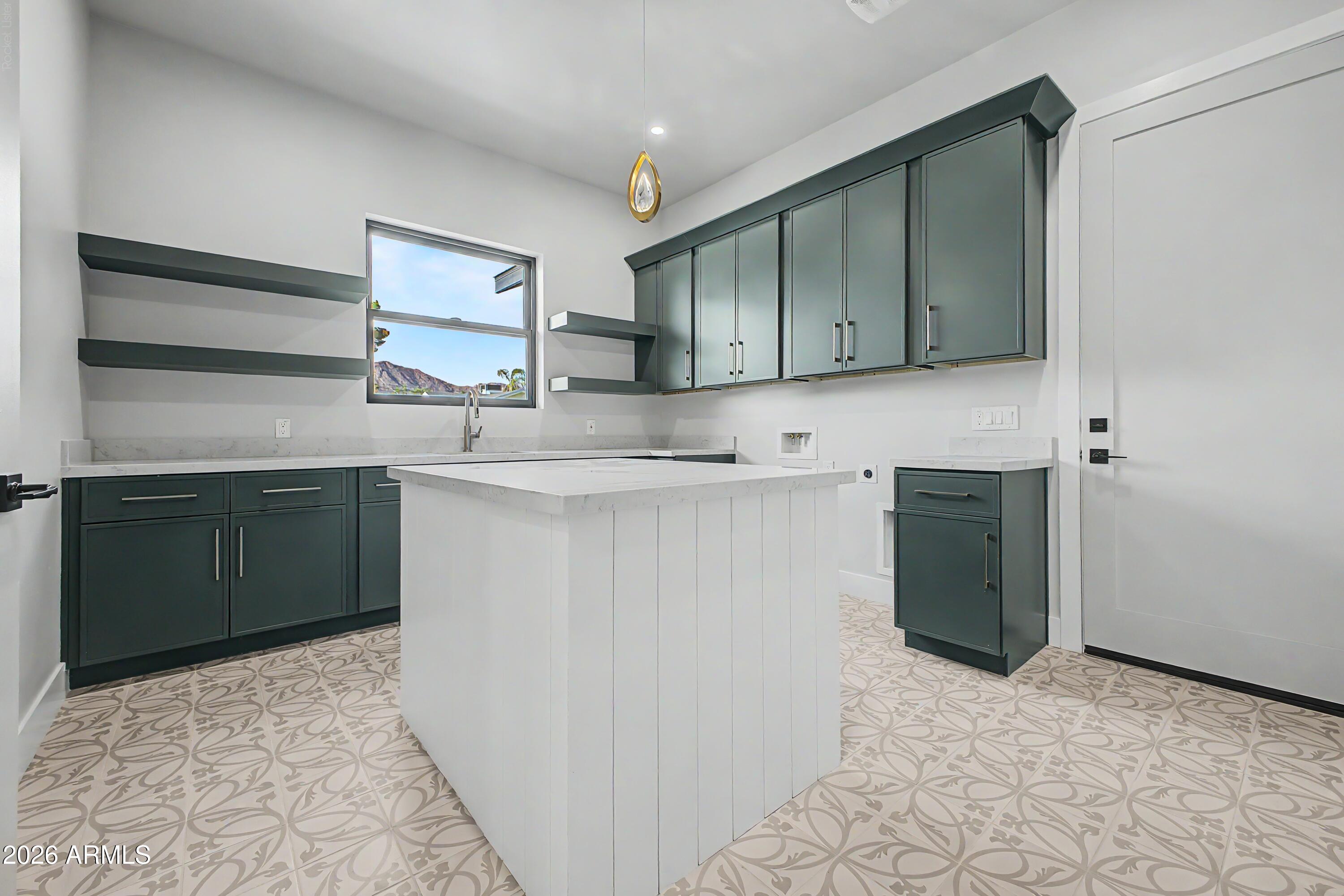 SHERWOOD VISTA - Residential