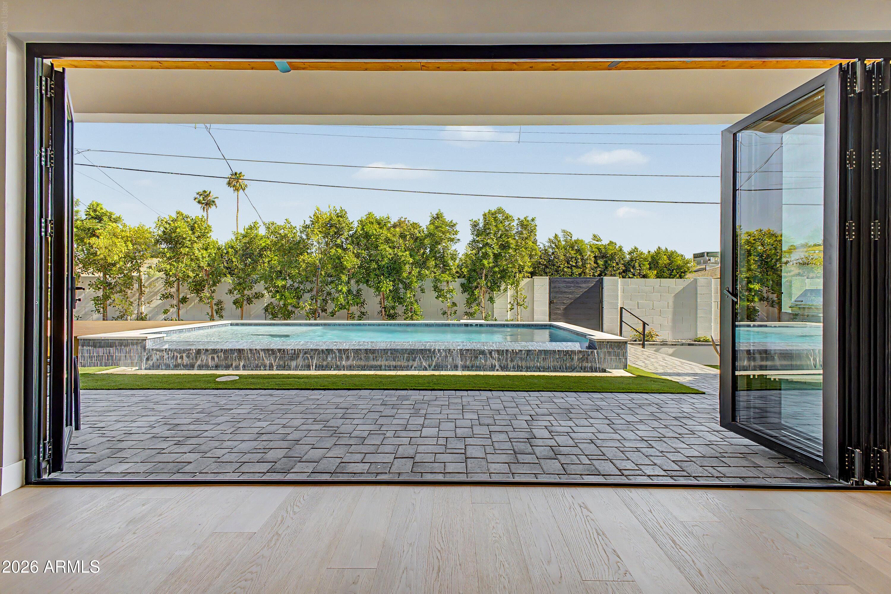 SHERWOOD VISTA - Residential