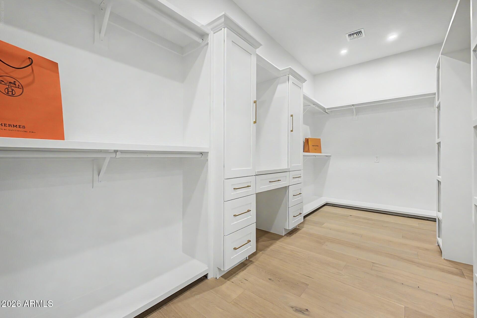 SHERWOOD VISTA - Residential