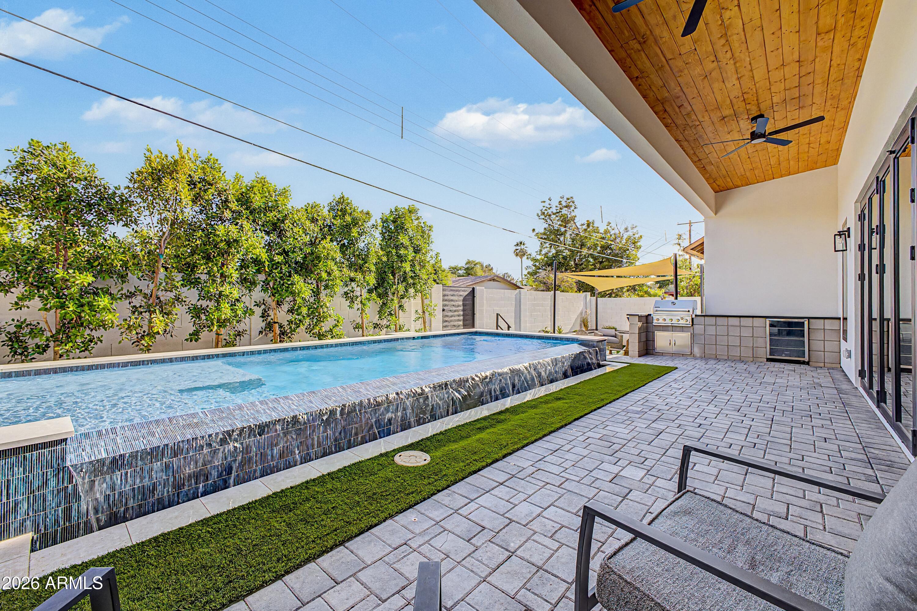 SHERWOOD VISTA - Residential