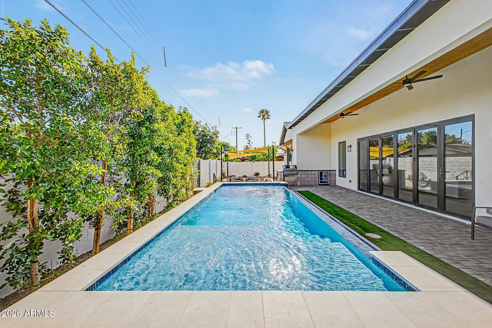 SHERWOOD VISTA - Residential