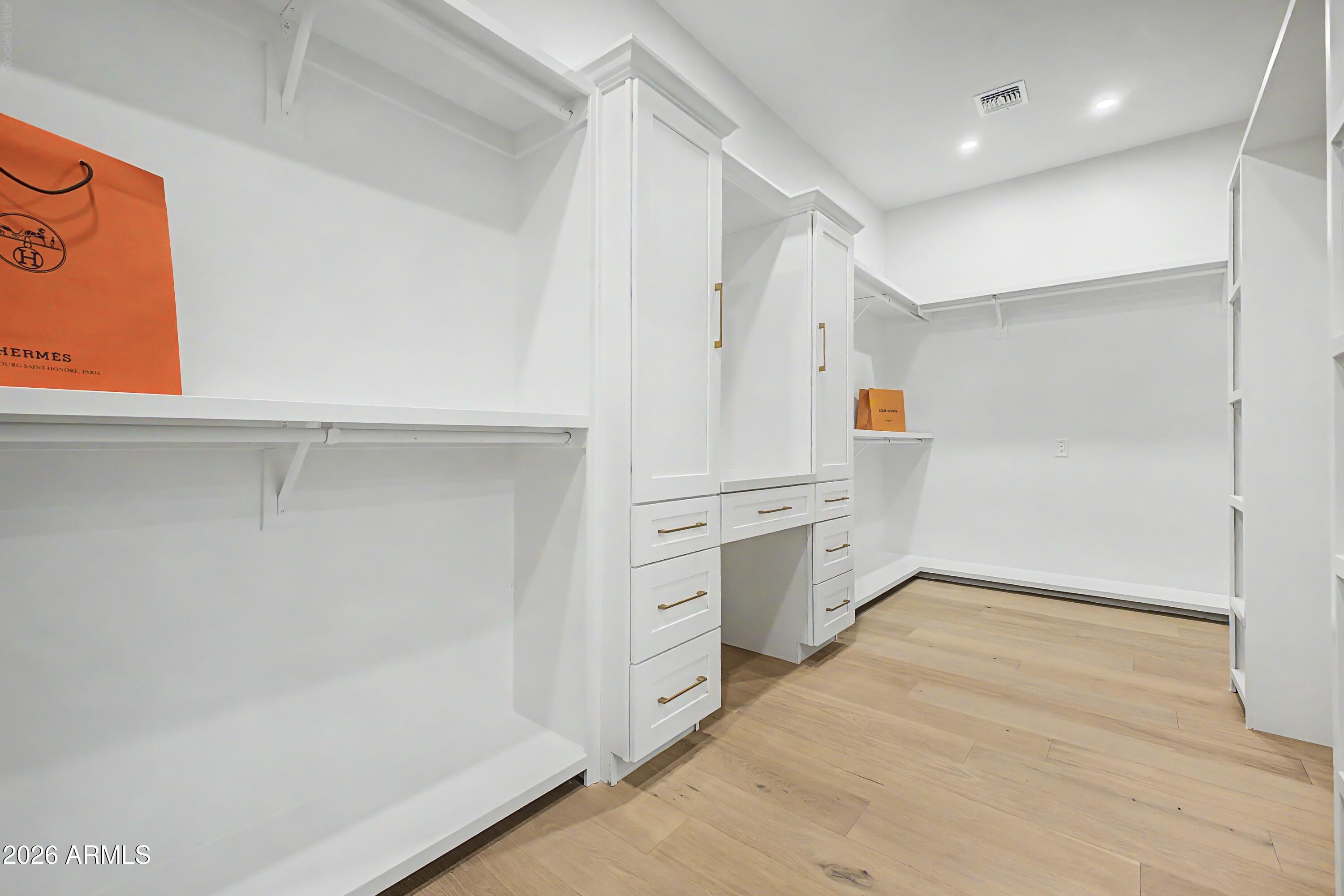 SHERWOOD VISTA - Residential
