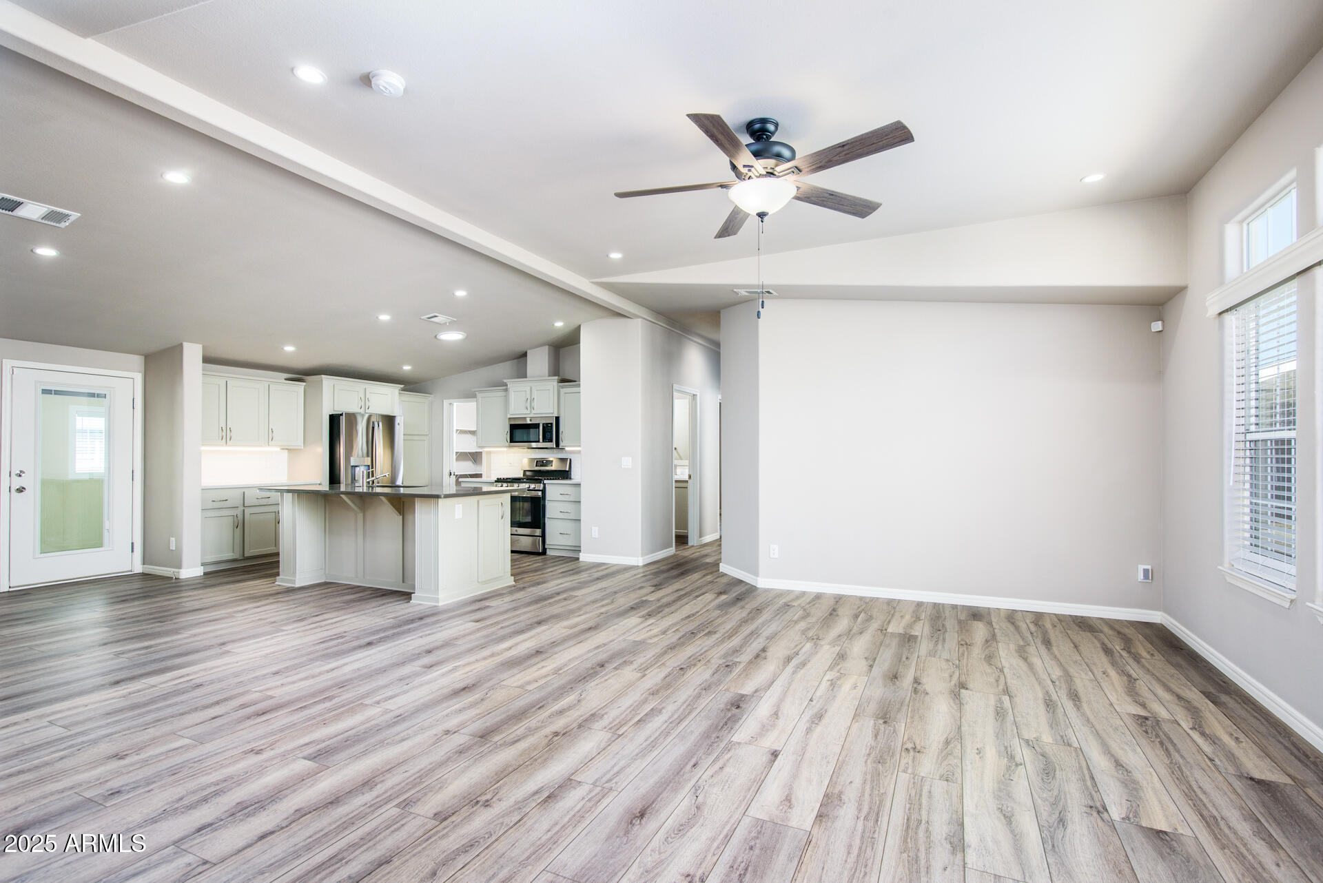 Pueblo El Mirage RV & Golf Resort - Residential