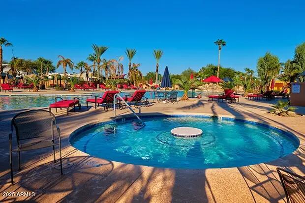 Pueblo El Mirage RV & Golf Resort - Residential