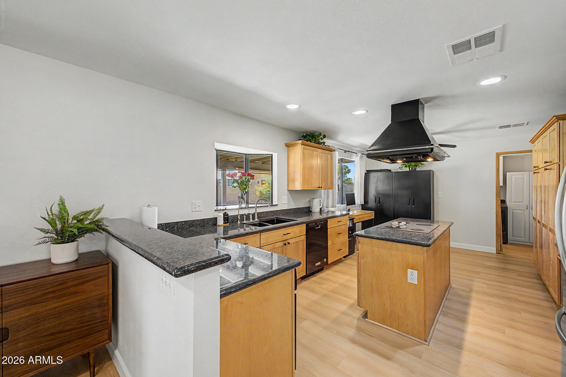 STARLIGHT ESTATES - Residential