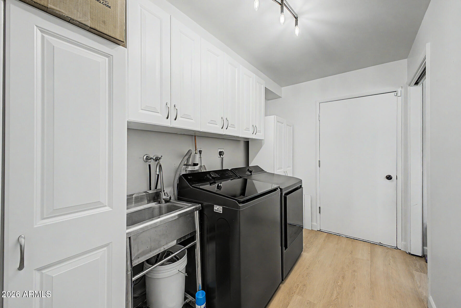 STARLIGHT ESTATES - Residential