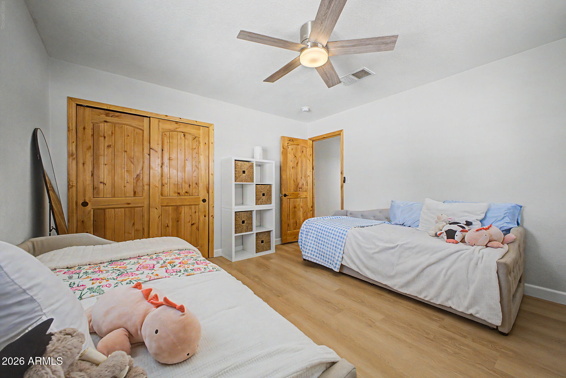 STARLIGHT ESTATES - Residential