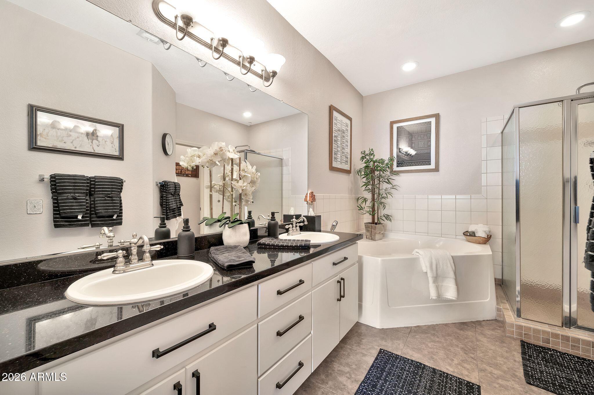 RENAISSANCE VILLAS ON THE PARK CONDOMINIUM - Residential