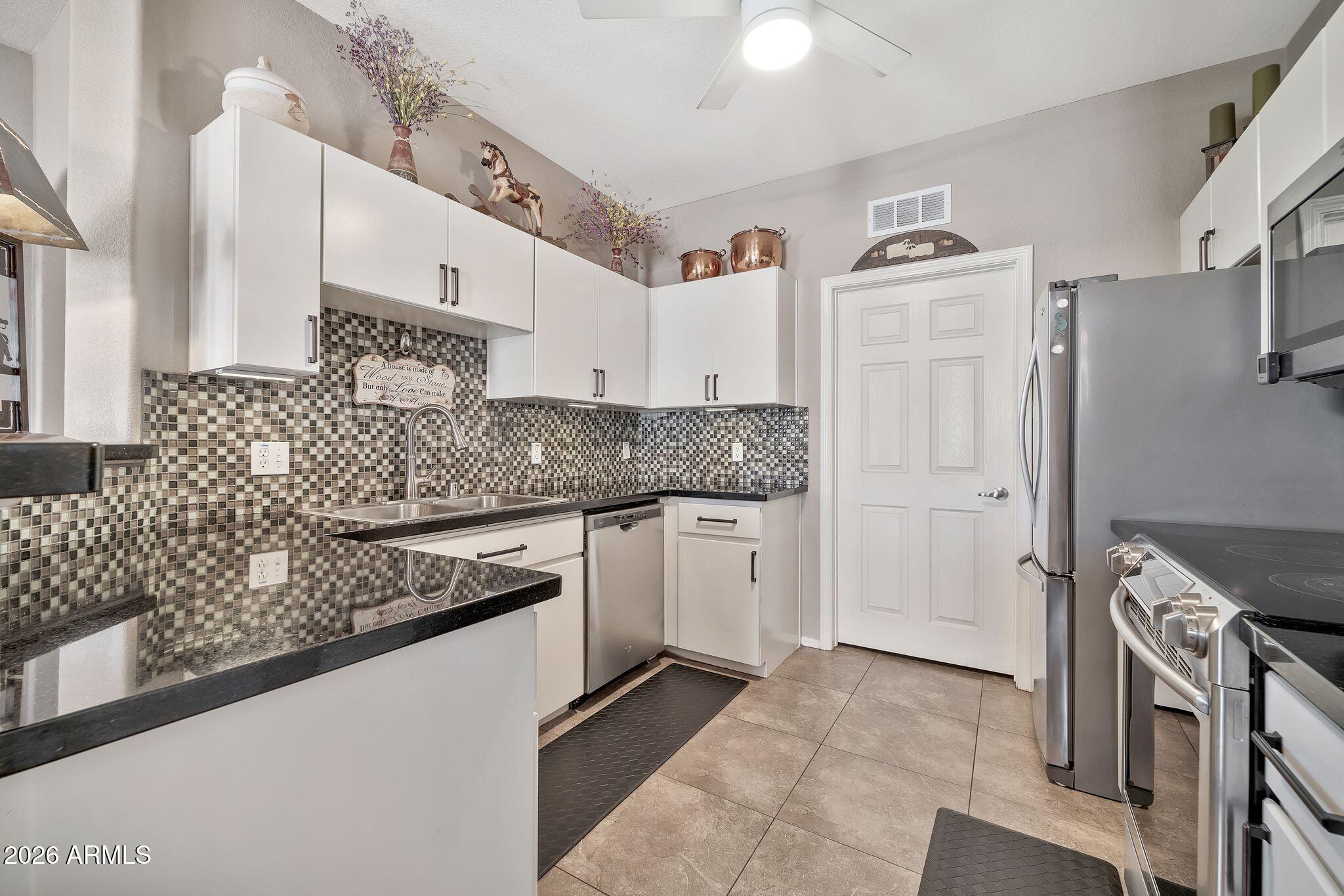 RENAISSANCE VILLAS ON THE PARK CONDOMINIUM - Residential