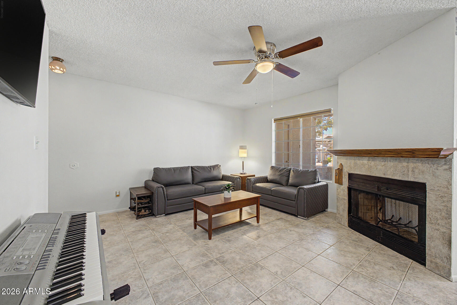 CRESTVIEW CHATEAUX UNIT 2 AMD 101-130 201-230 A-B - Residential