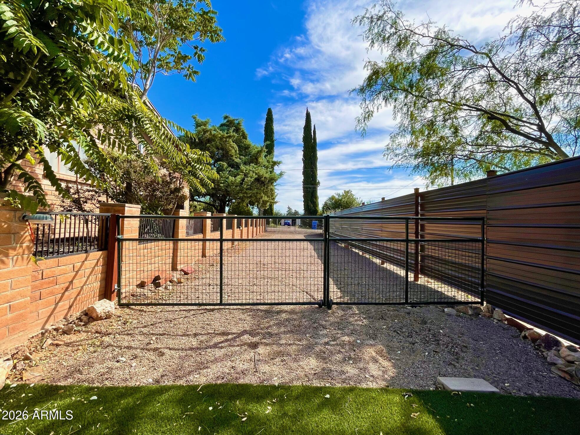 Miramonte Acres - Residential