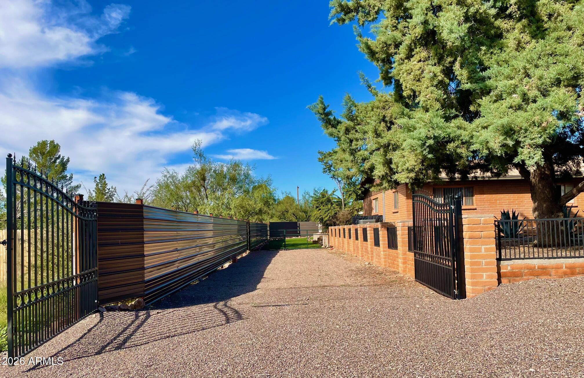 Miramonte Acres - Residential