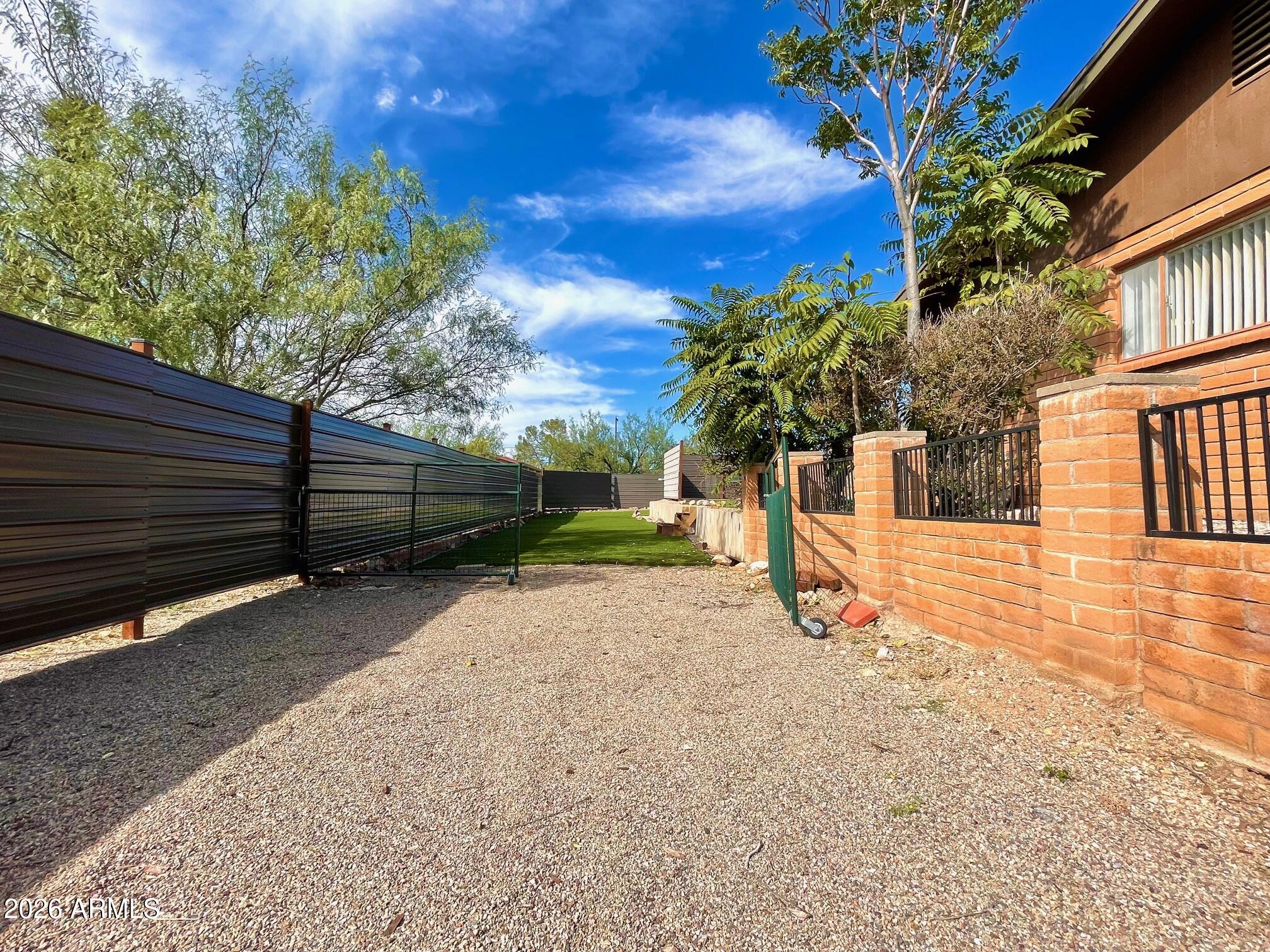 Miramonte Acres - Residential