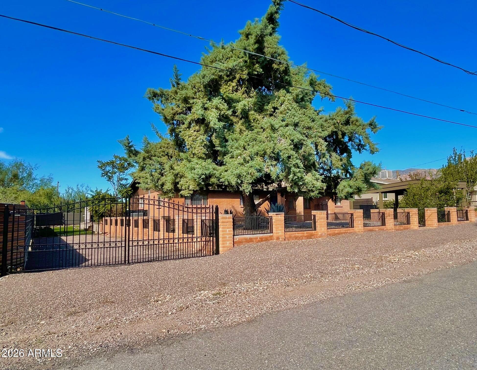 Miramonte Acres - Residential