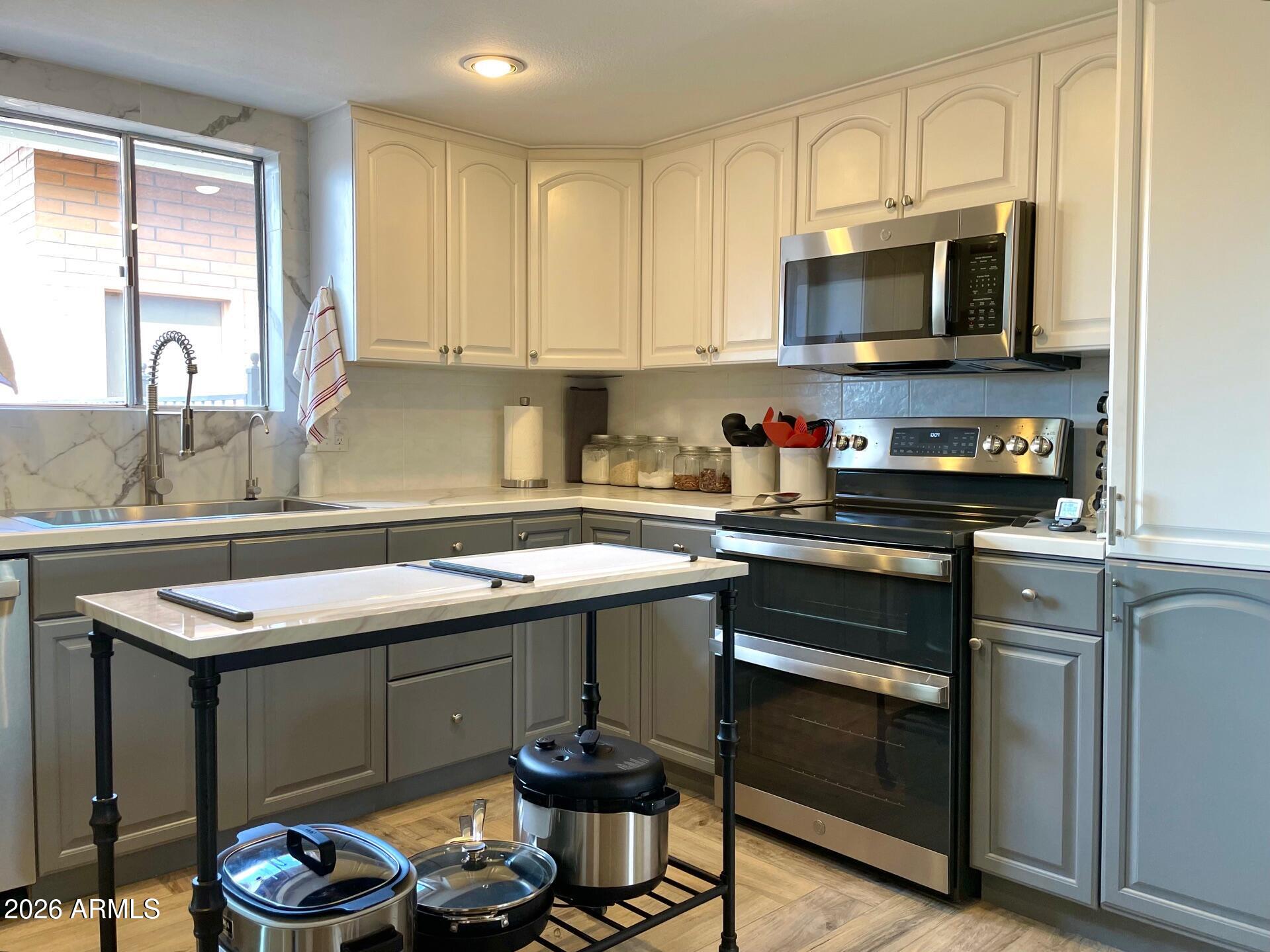 Miramonte Acres - Residential