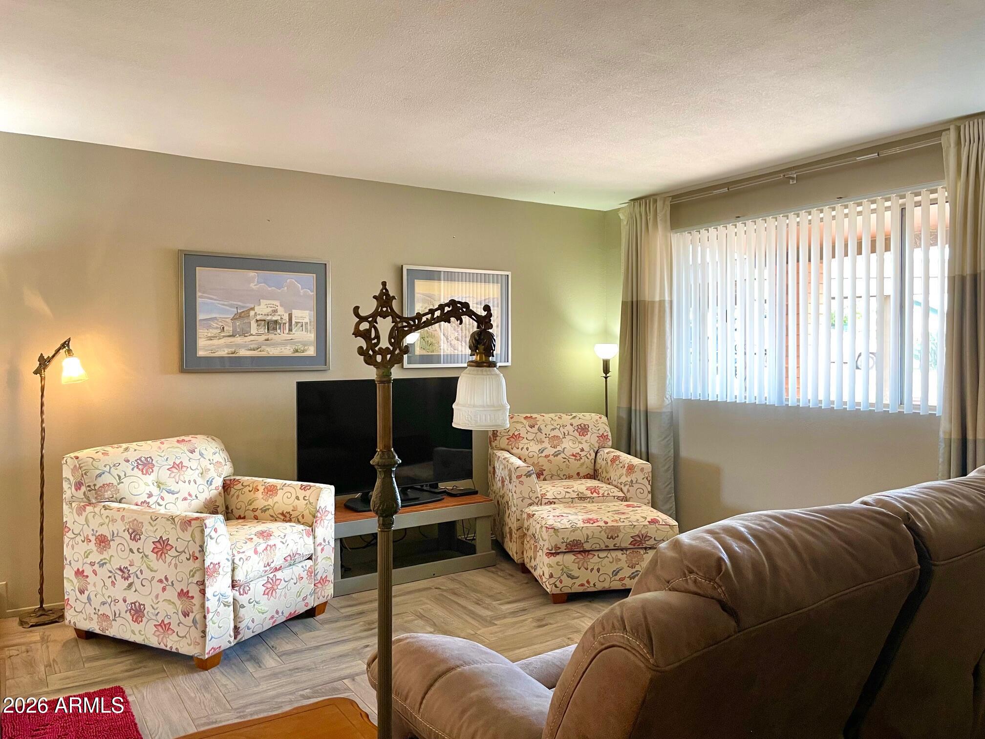 Miramonte Acres - Residential
