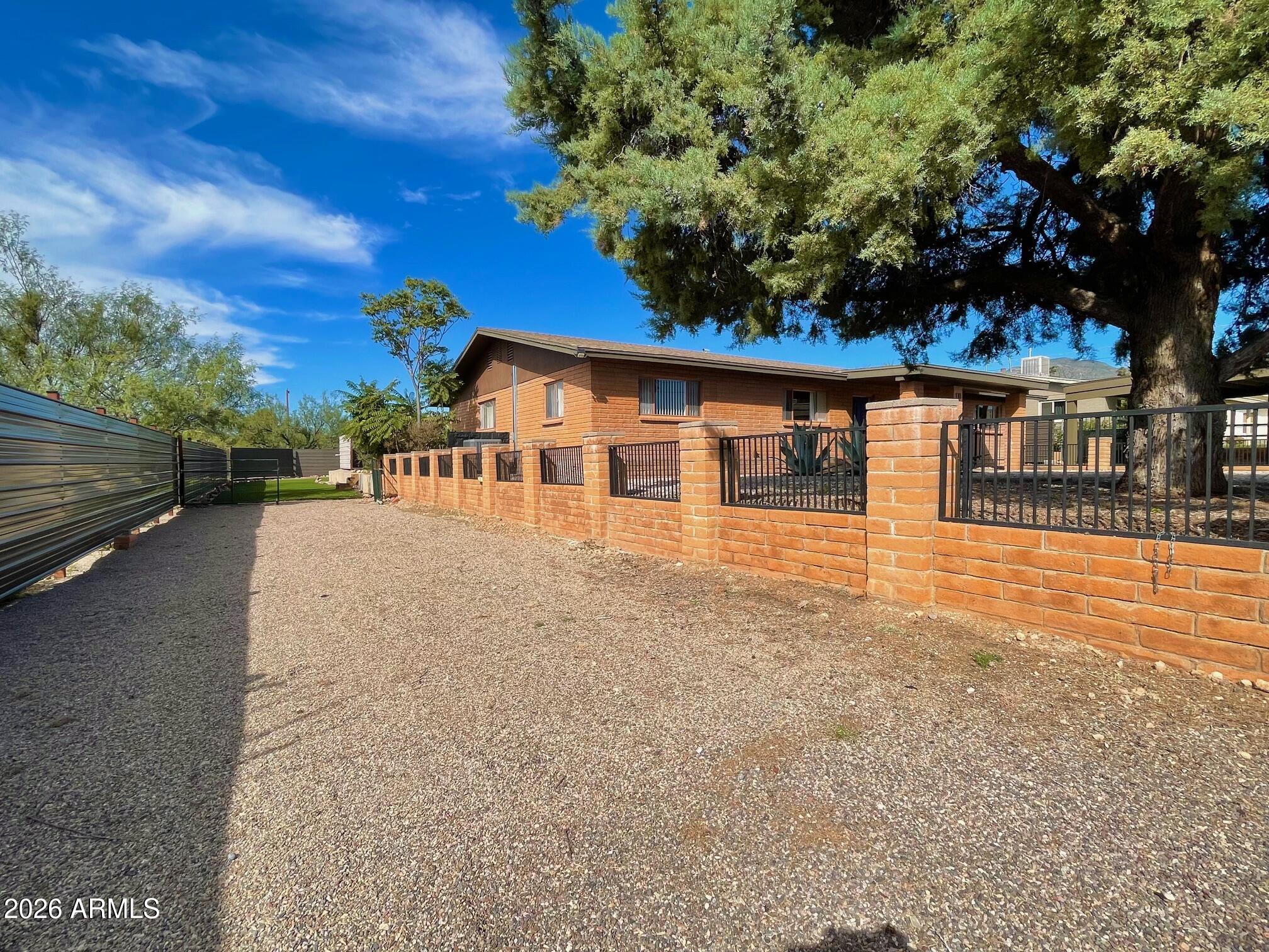 Miramonte Acres - Residential