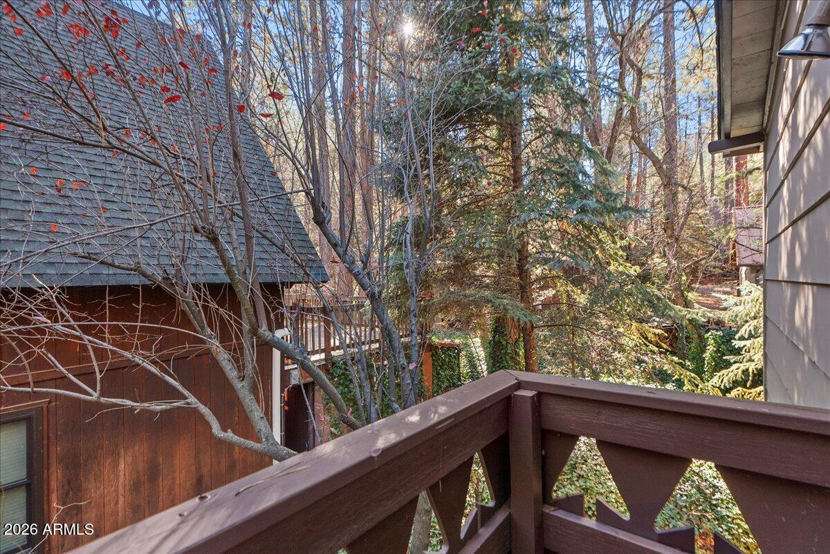 PINE FLATS - Residential