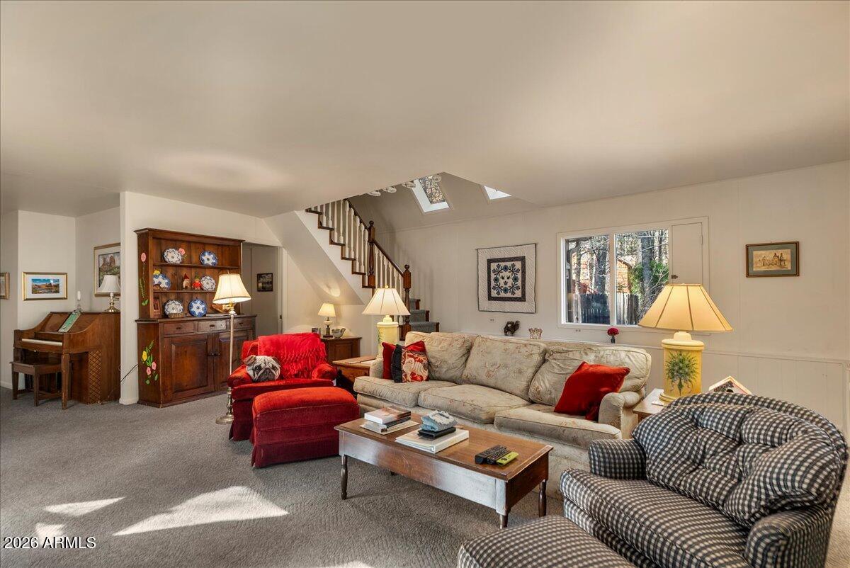 PINE FLATS - Residential