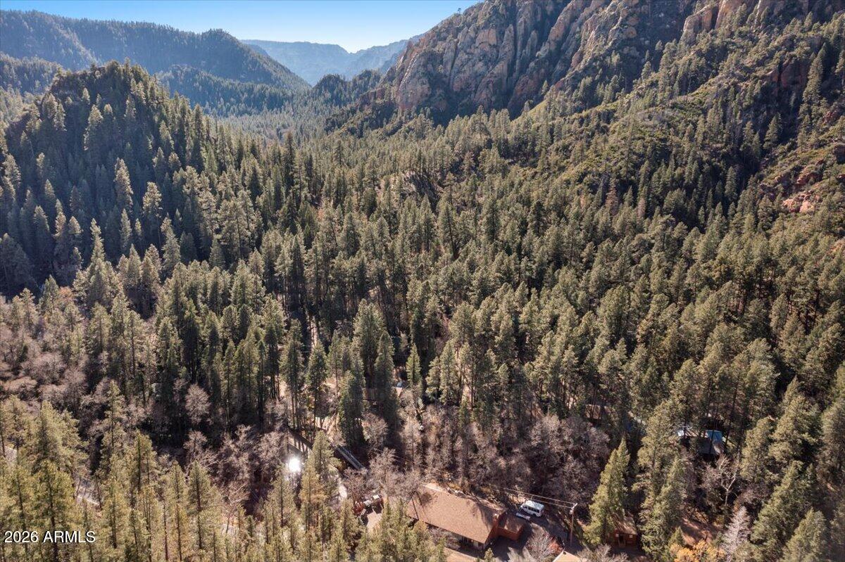 PINE FLATS - Residential