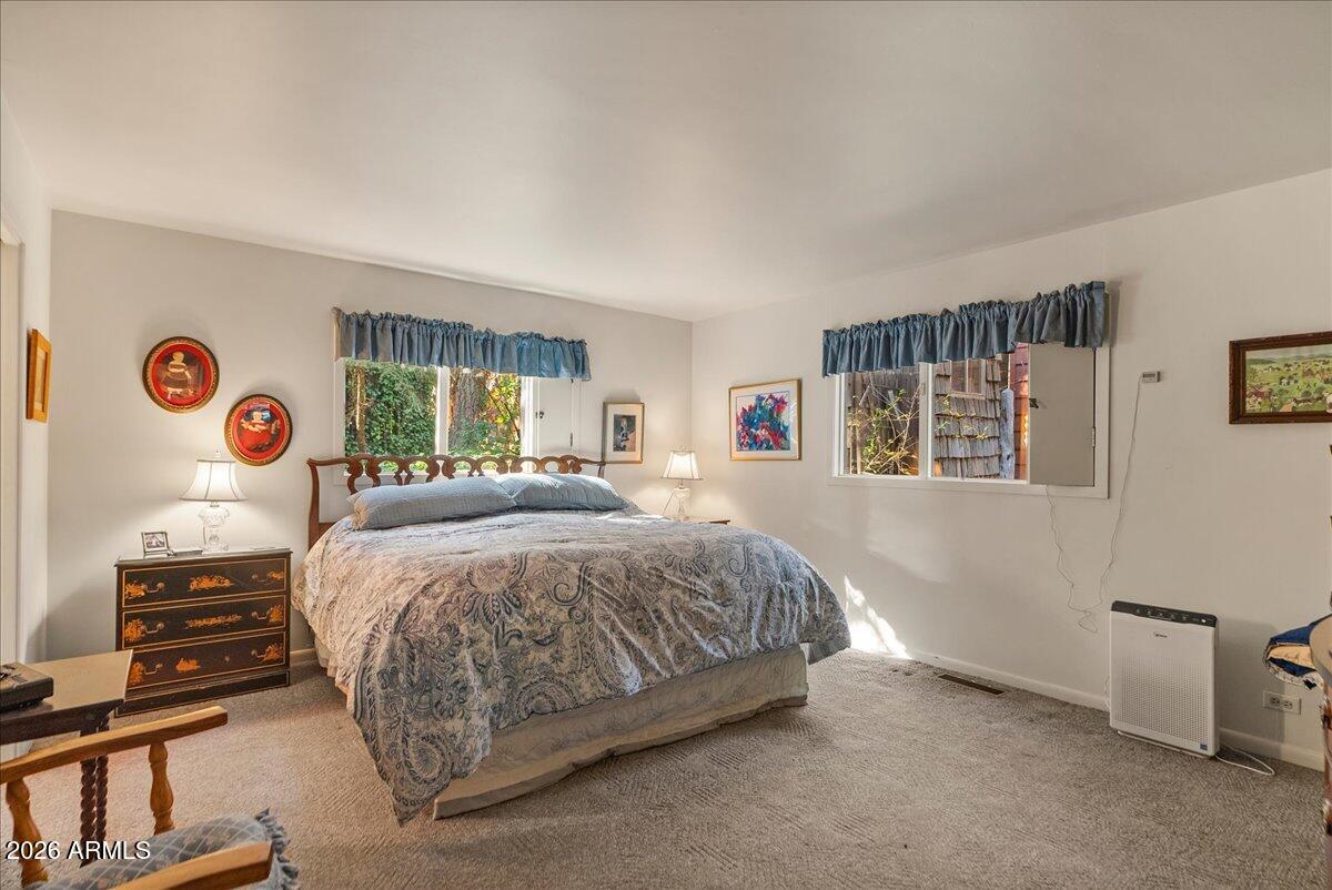 PINE FLATS - Residential