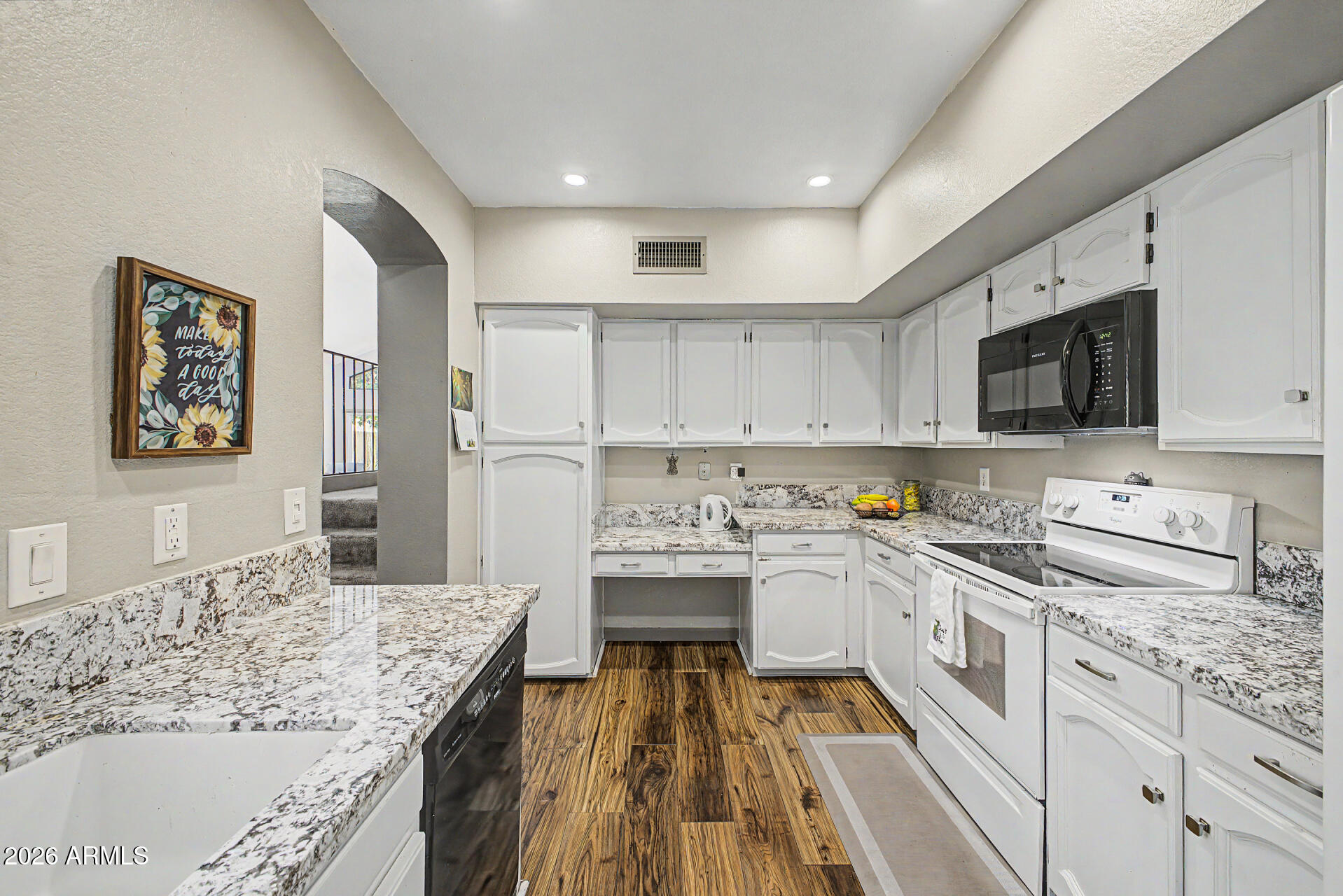 HEATHERBROOK SQUARE LT 1-180 TR AA-GG - Residential