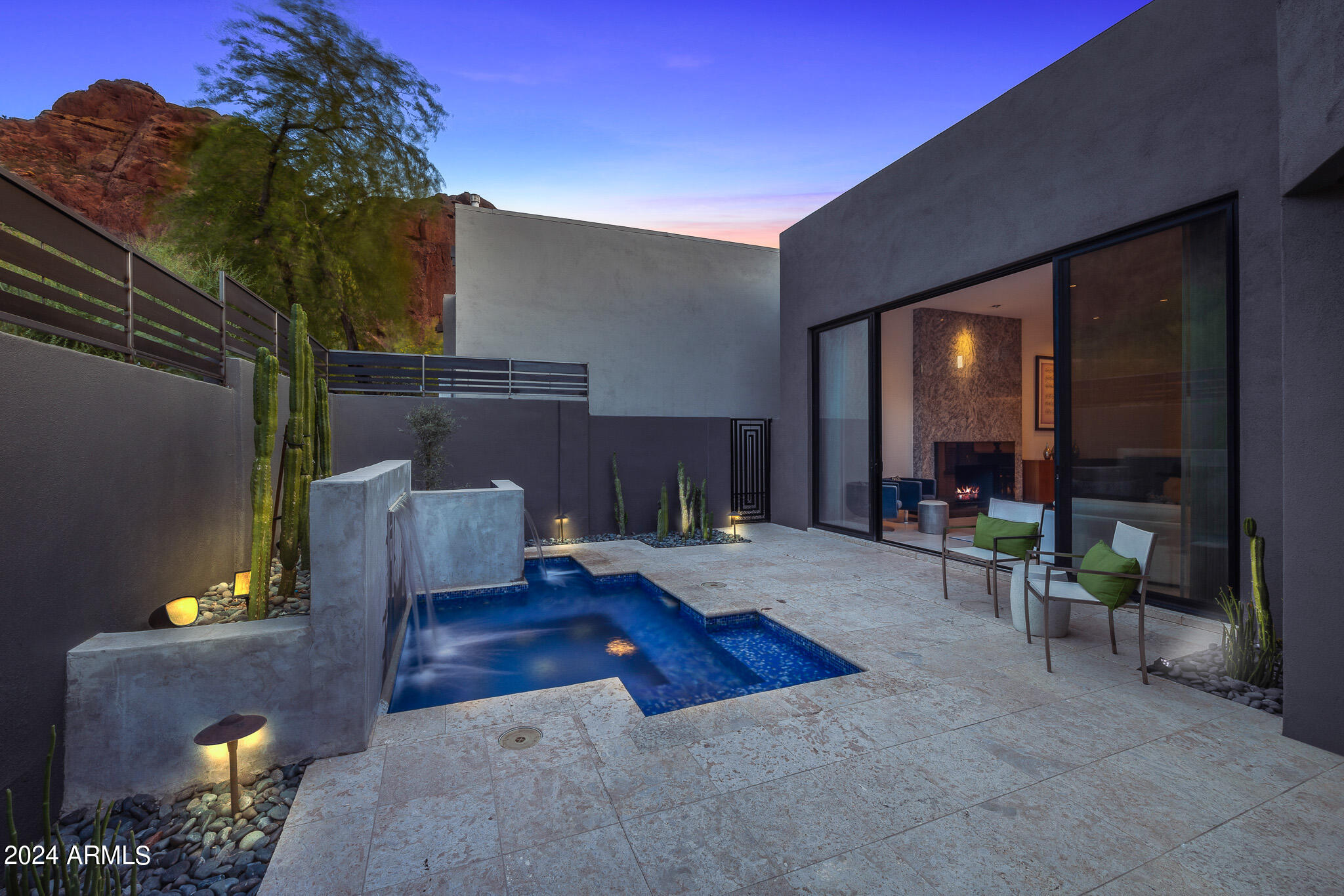 ECHO CANYON - Residential
