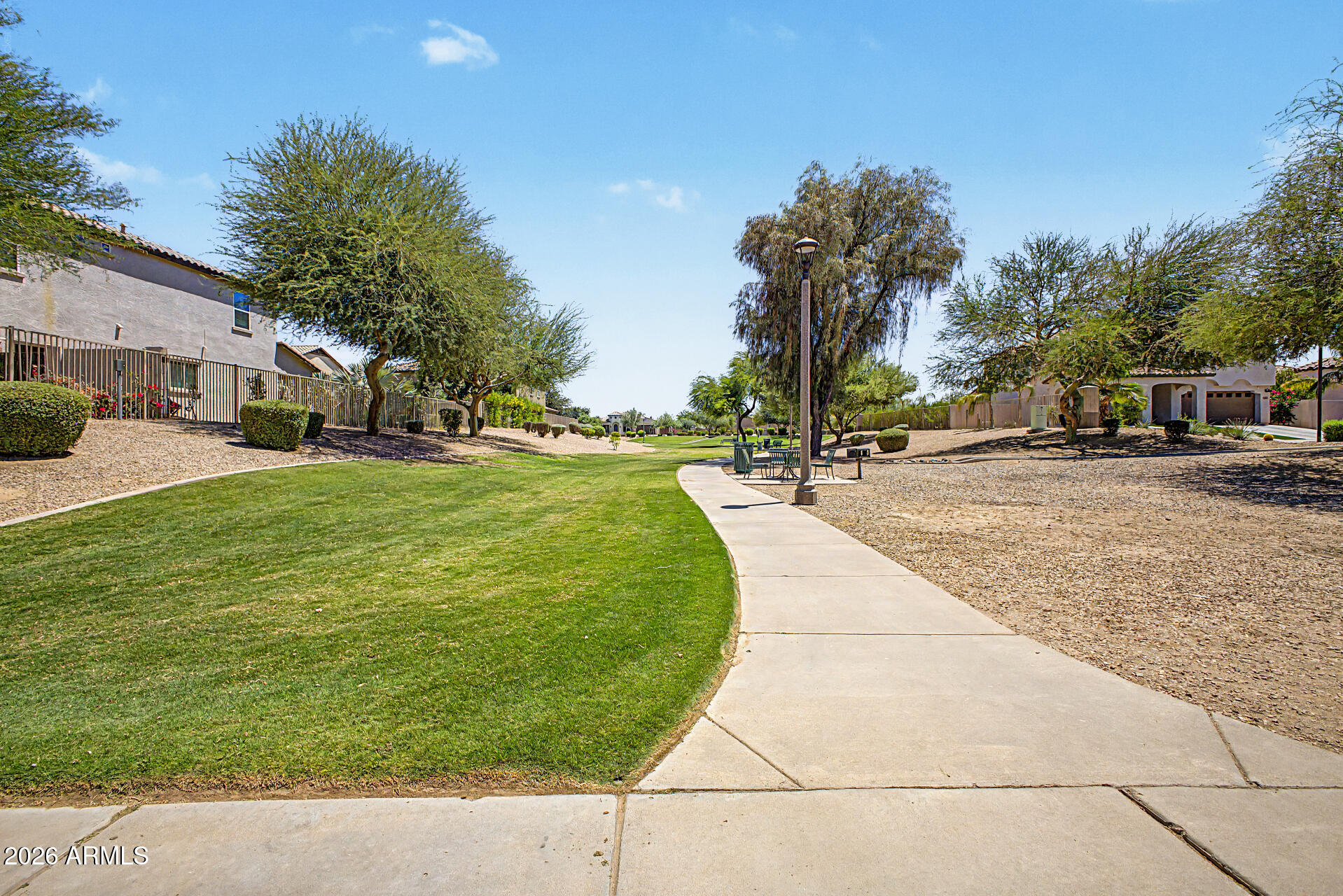 LA SENTIERO - Residential