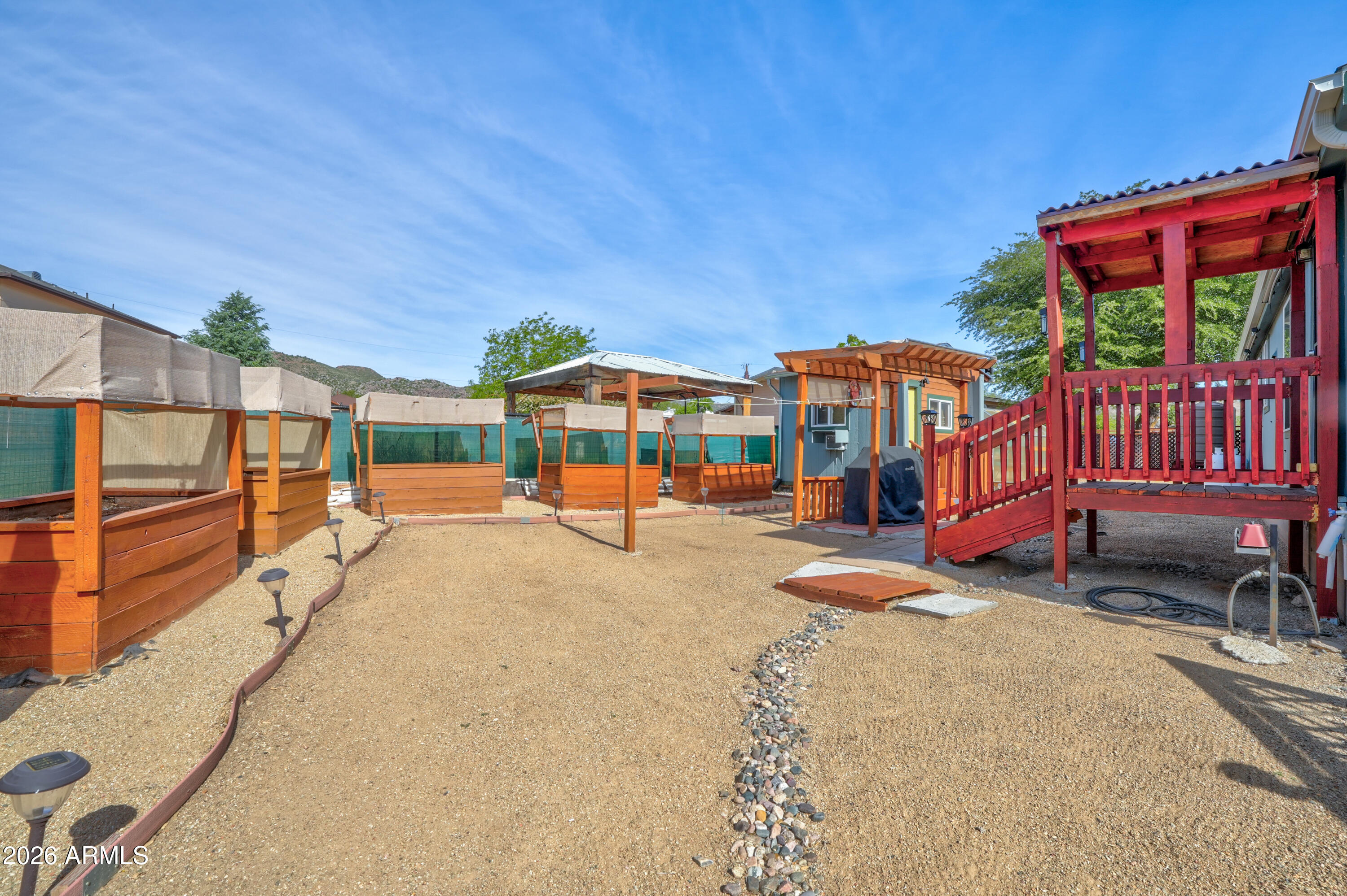 BOULDER MESA - Residential