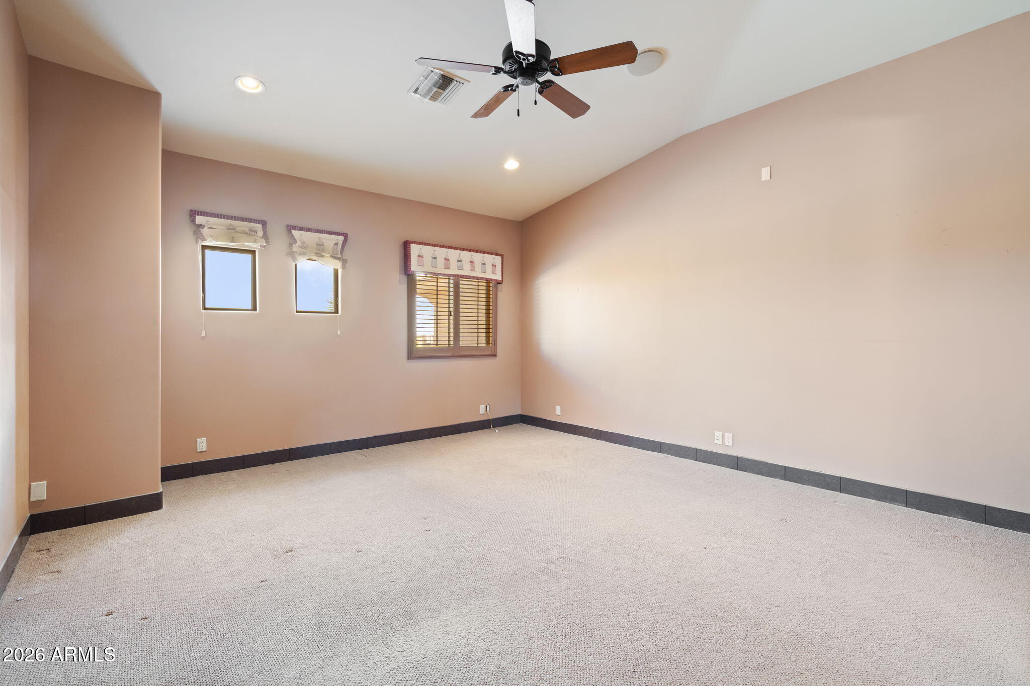 STELLAR AIRPARK ESTATES - Residential