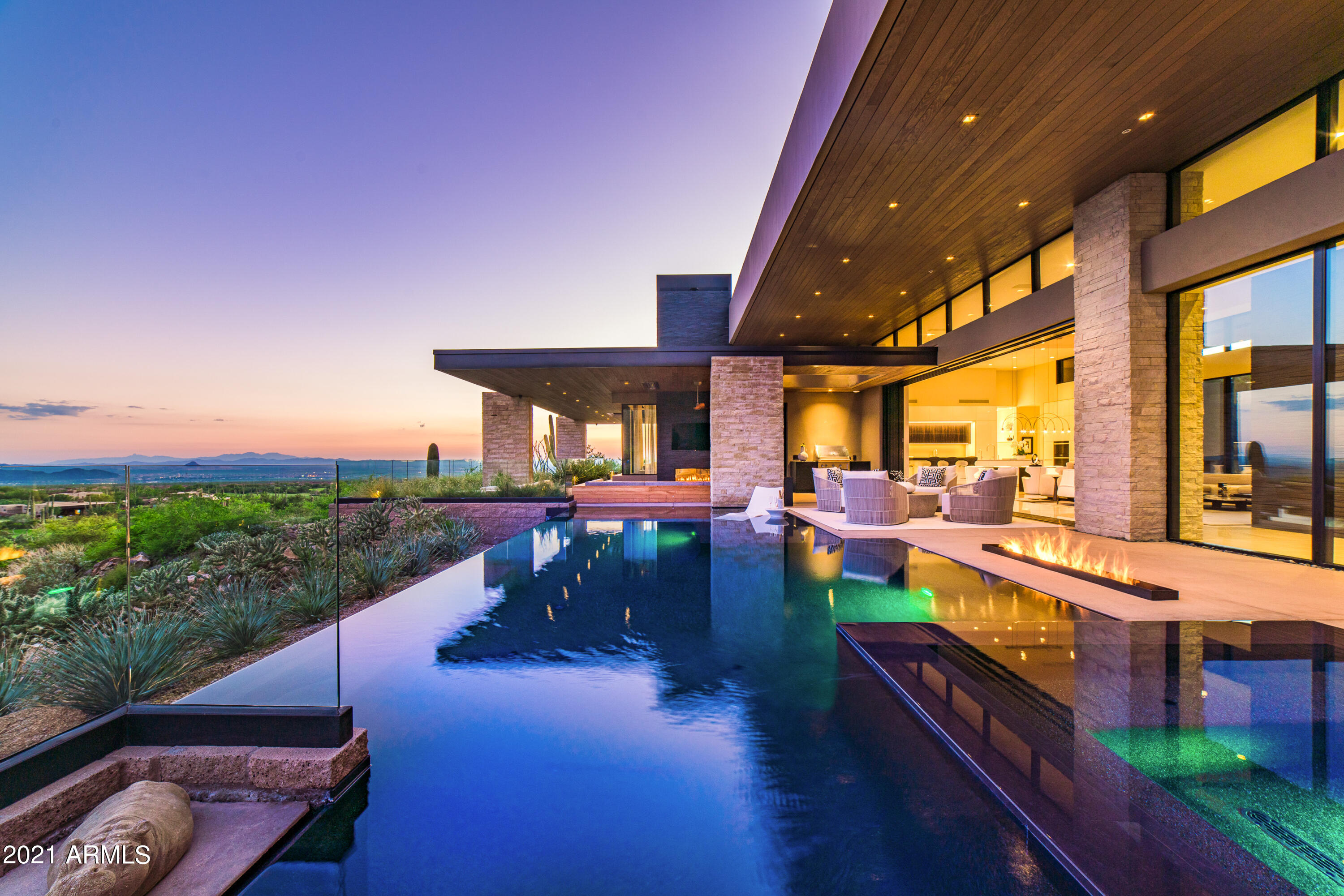 DOVE MOUNTAIN RESORT - Residential