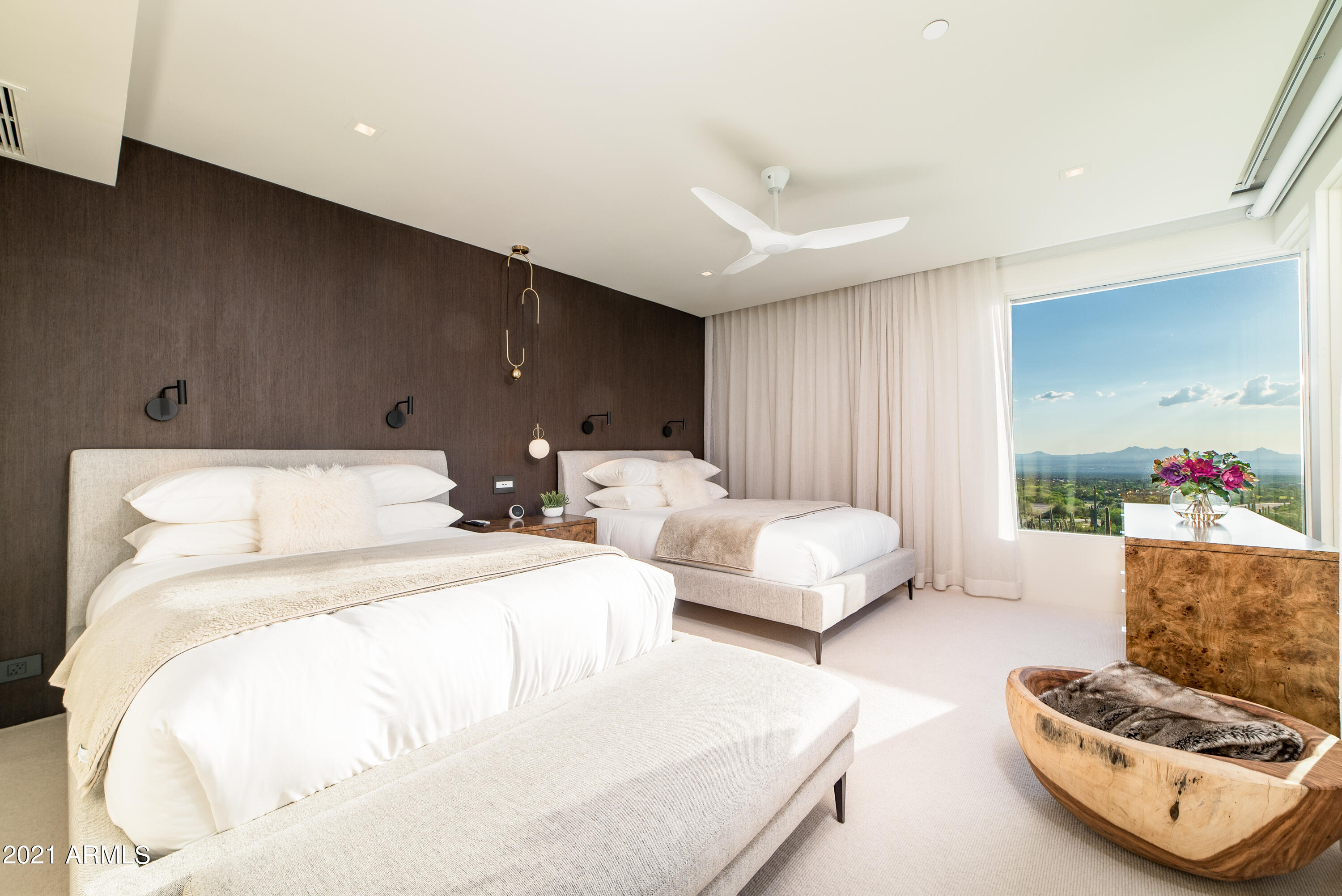 DOVE MOUNTAIN RESORT - Residential