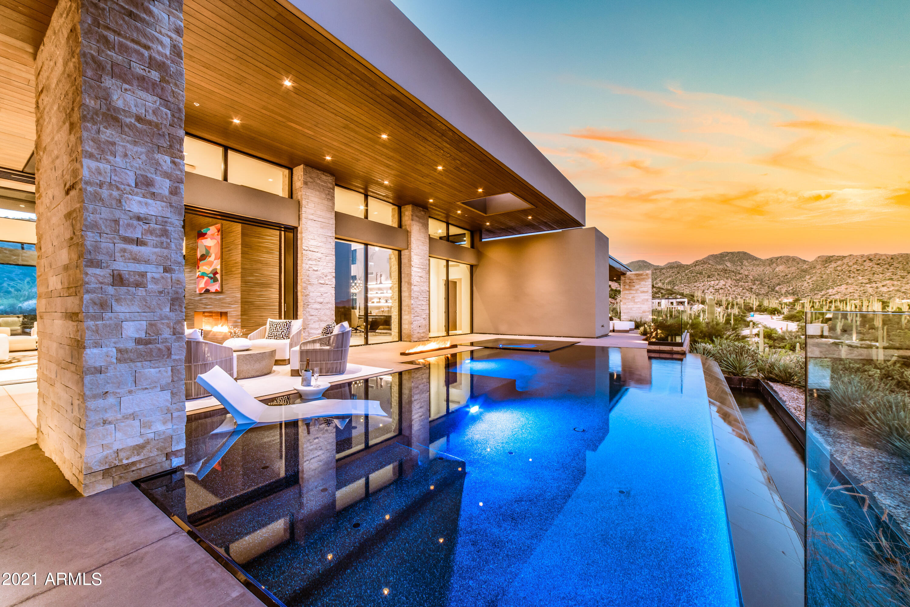 DOVE MOUNTAIN RESORT - Residential