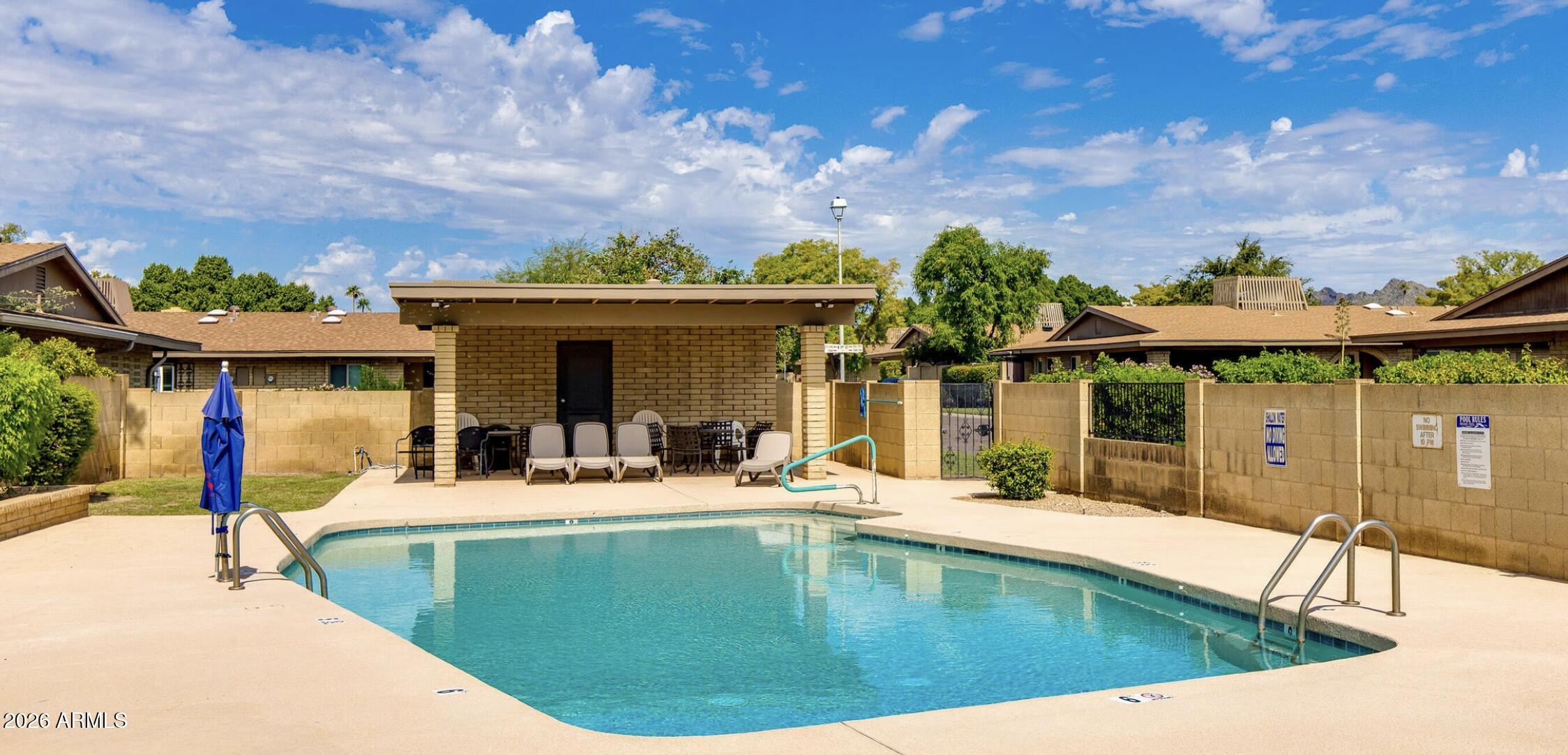 ORANGEWOOD EAST TOWNHOMES - Residential